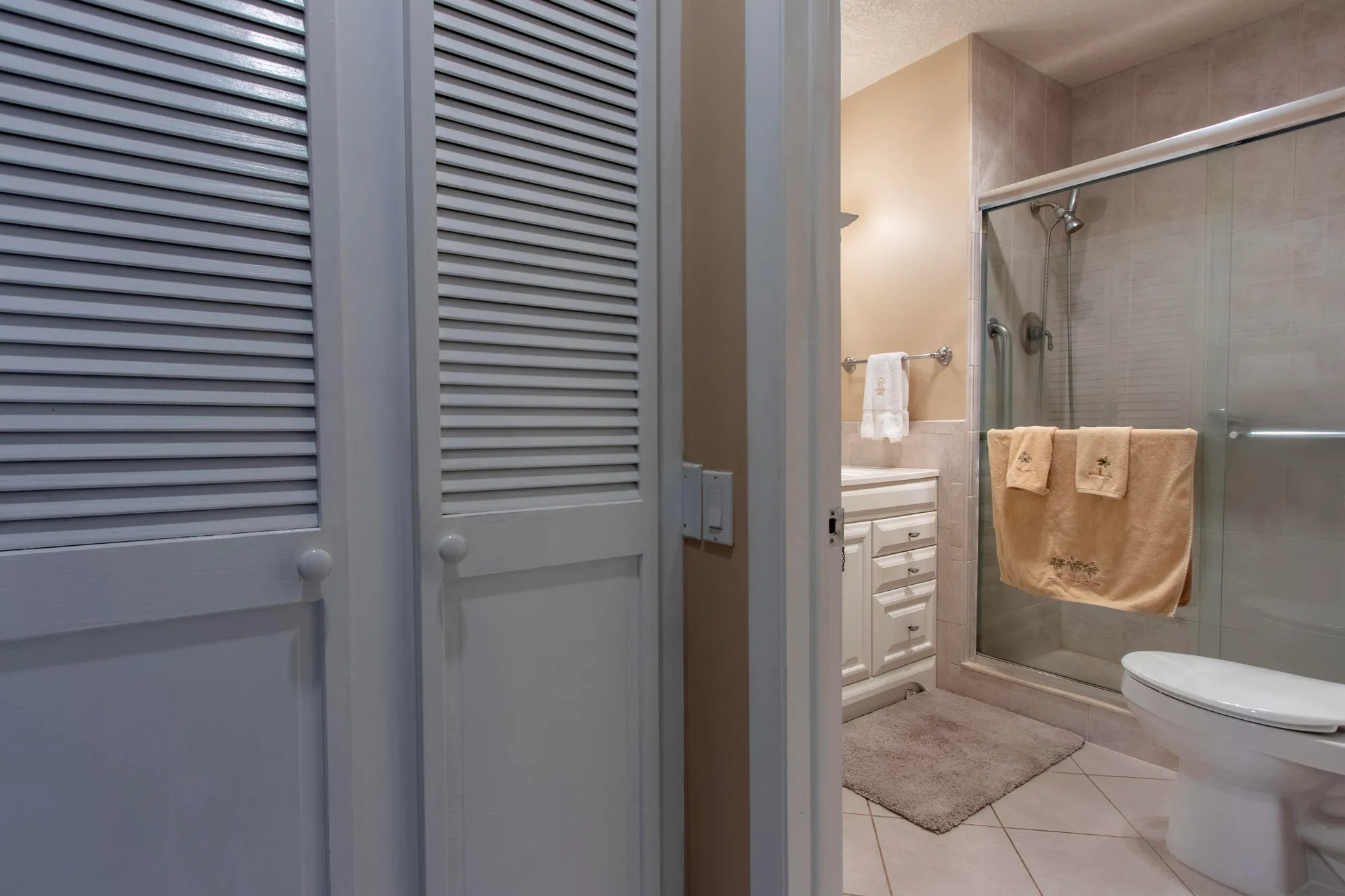 Property Slideshow image 11 of 24 | 8666 bella vista dr # 111, Boca Raton, FL, 33433