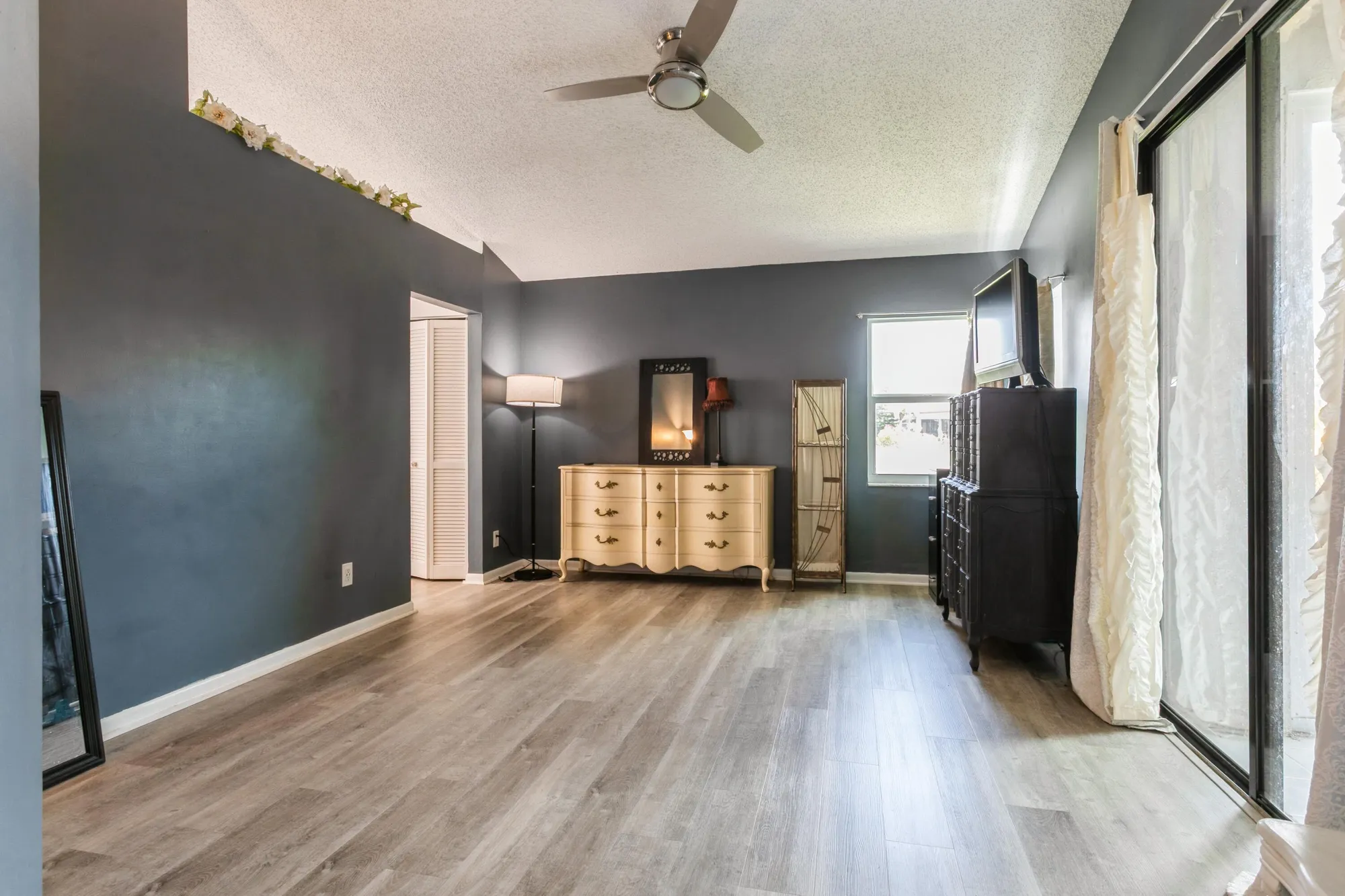 Property Slideshow image 16 of 65 | 7206 le chalet blvd, Boynton Beach, FL, 33472