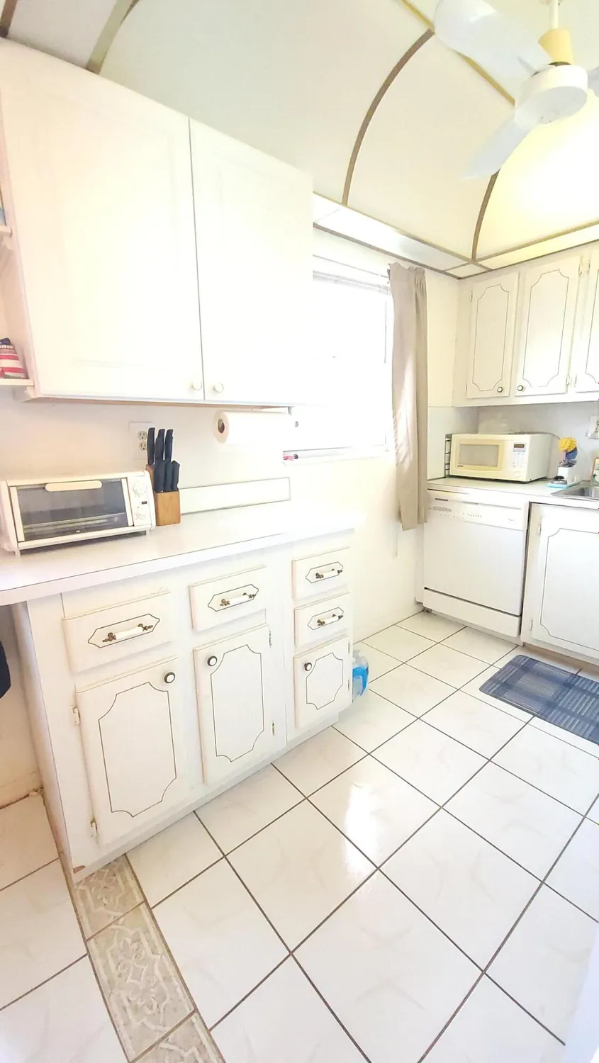 Property Slideshow image 4 of 40 | 147 bedford f, West Palm Beach, FL, 33417