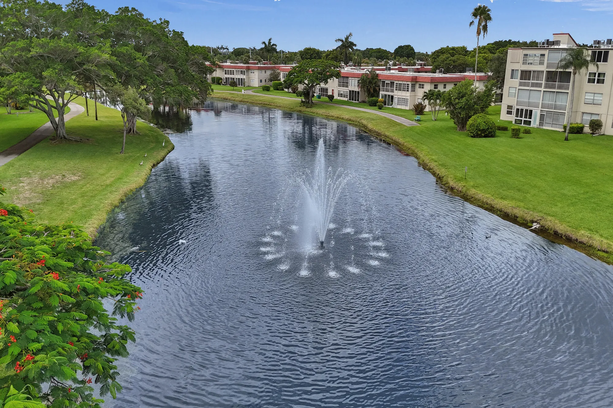 Property Slideshow image 53 of 69 | 32 abbey ln 205, Delray Beach, FL, 33446