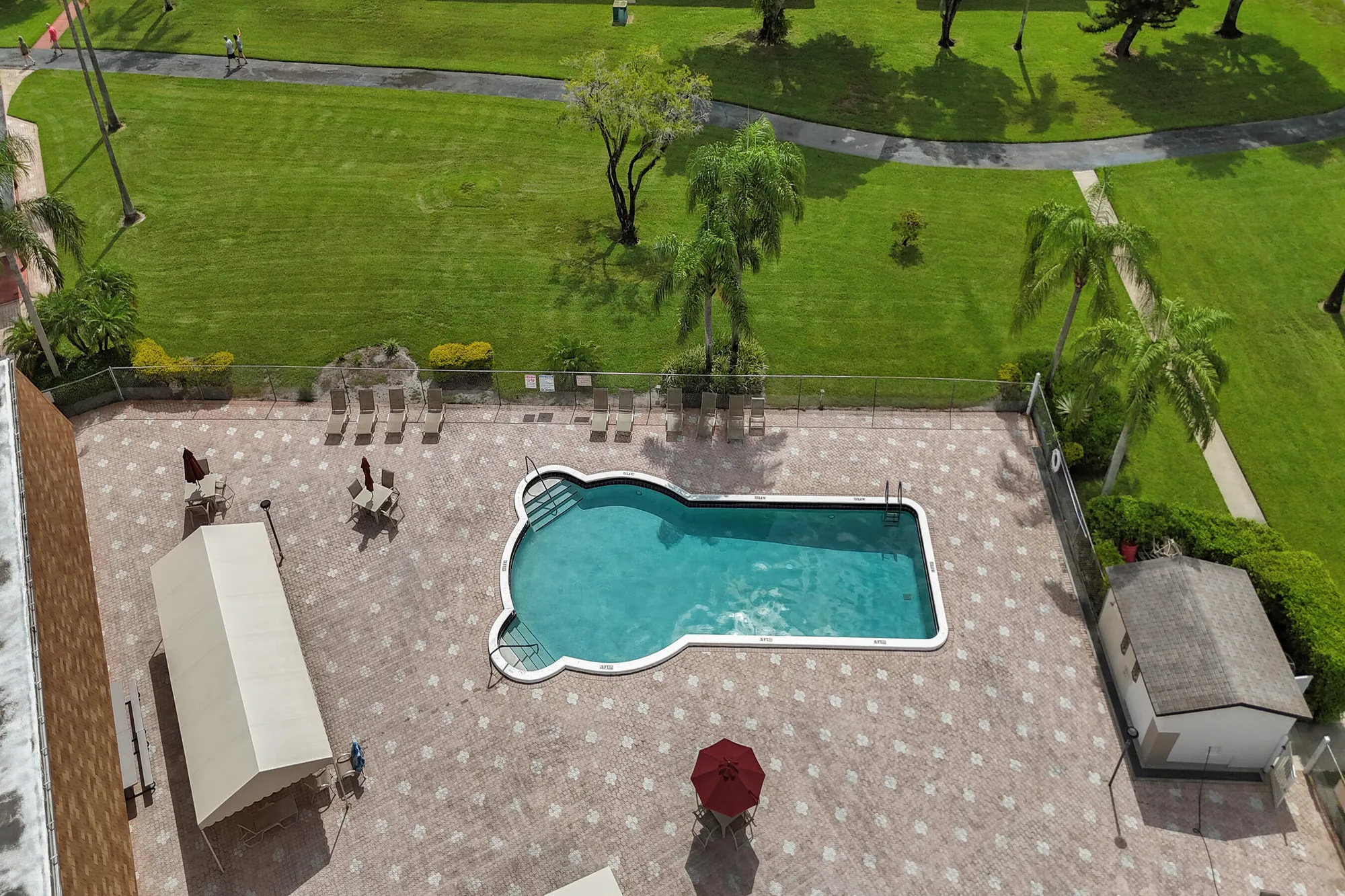 Property Slideshow image 37 of 69 | 32 abbey ln 205, Delray Beach, FL, 33446