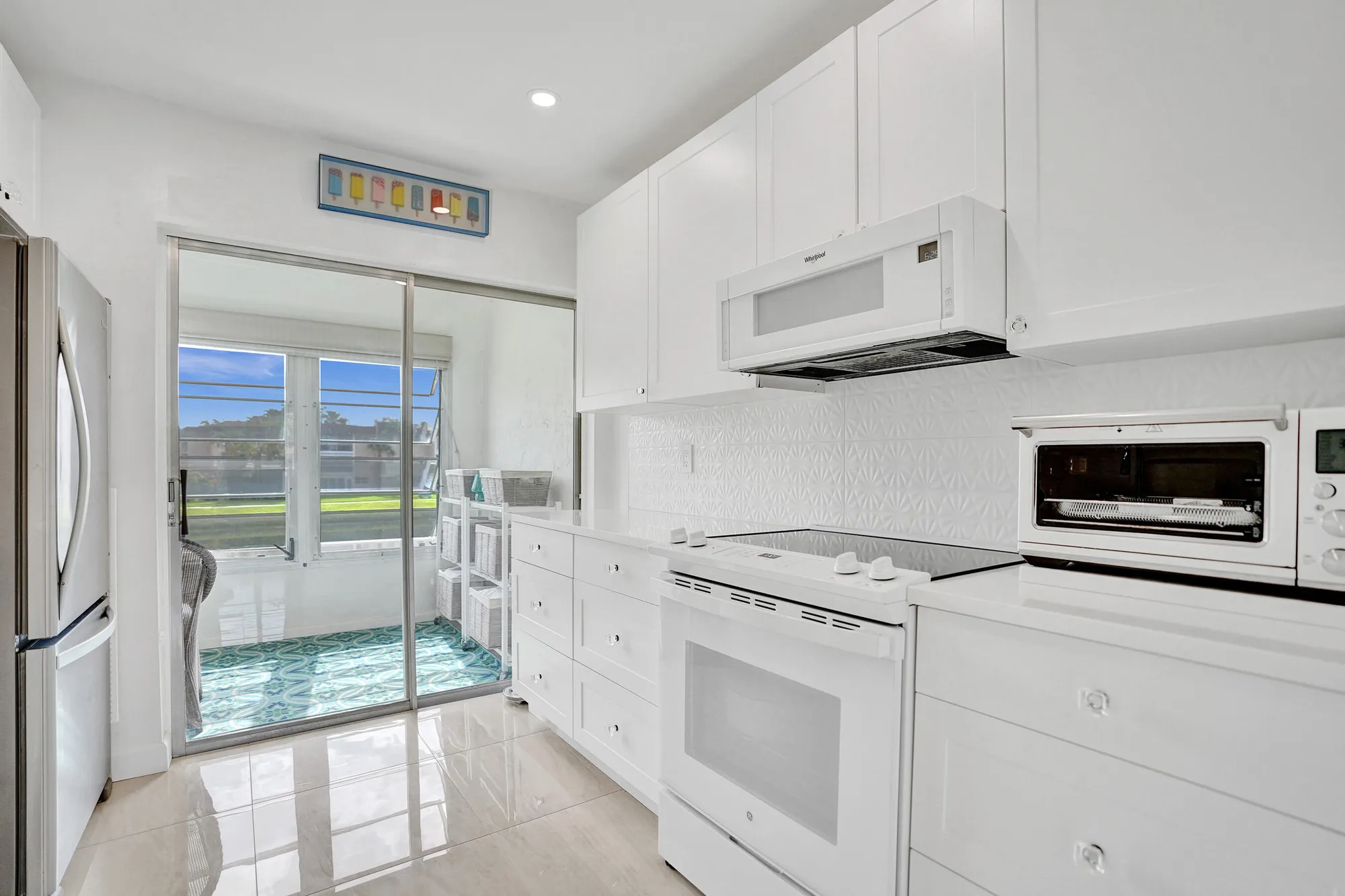 Property Slideshow image 3 of 69 | 32 abbey ln 205, Delray Beach, FL, 33446