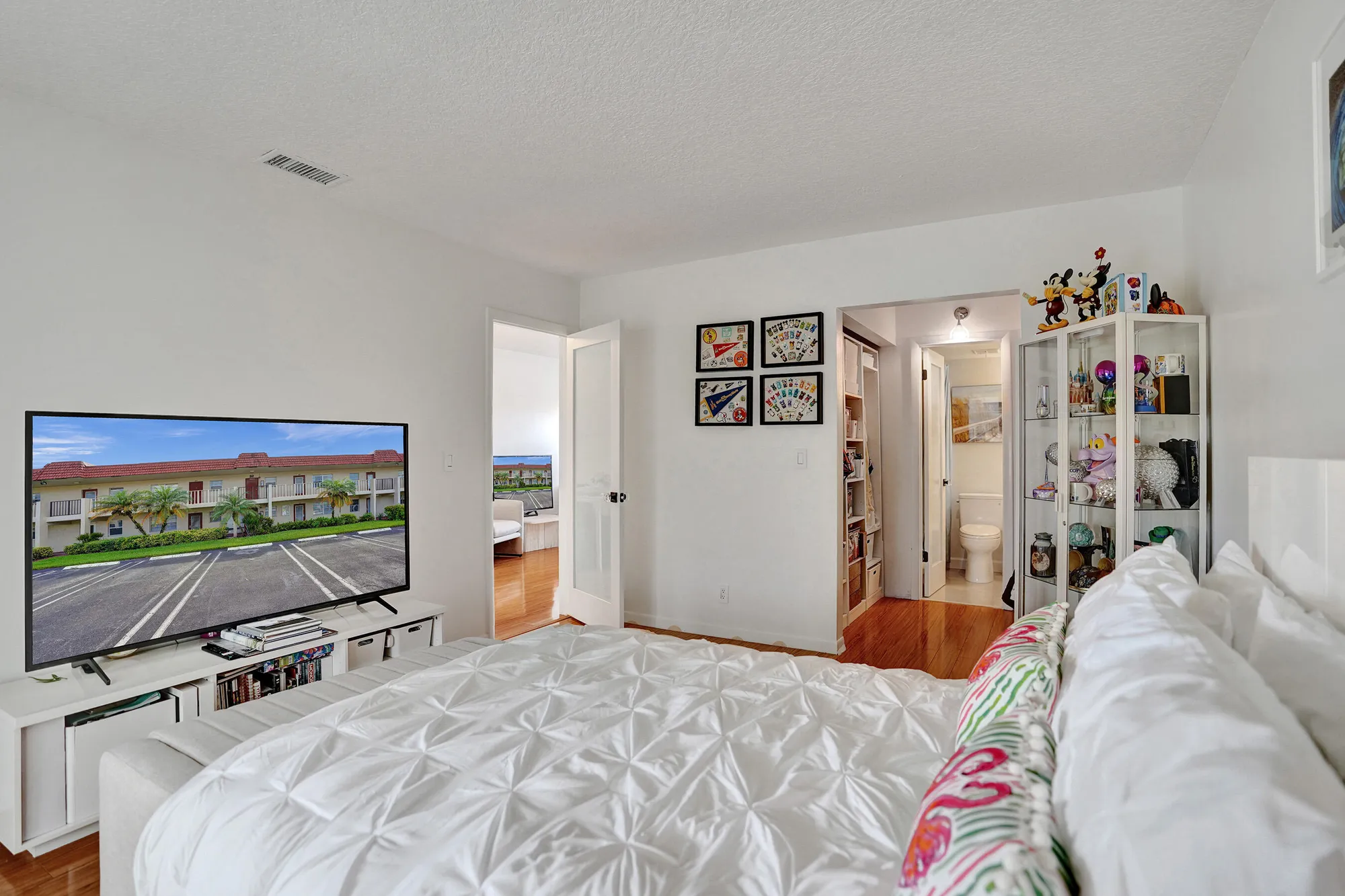 Property Slideshow image 20 of 69 | 32 abbey ln 205, Delray Beach, FL, 33446