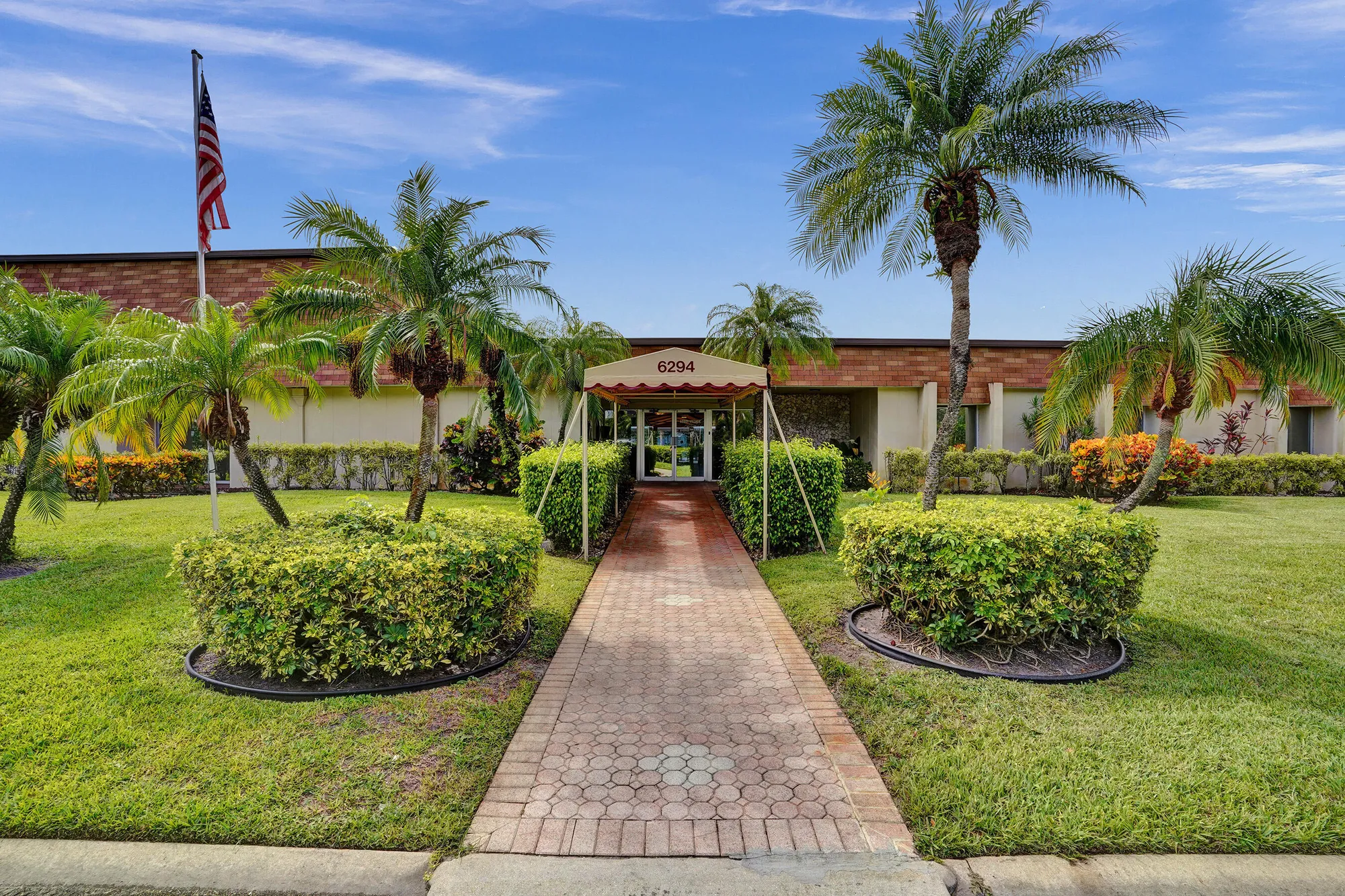 Property Slideshow image 46 of 69 | 32 abbey ln 205, Delray Beach, FL, 33446