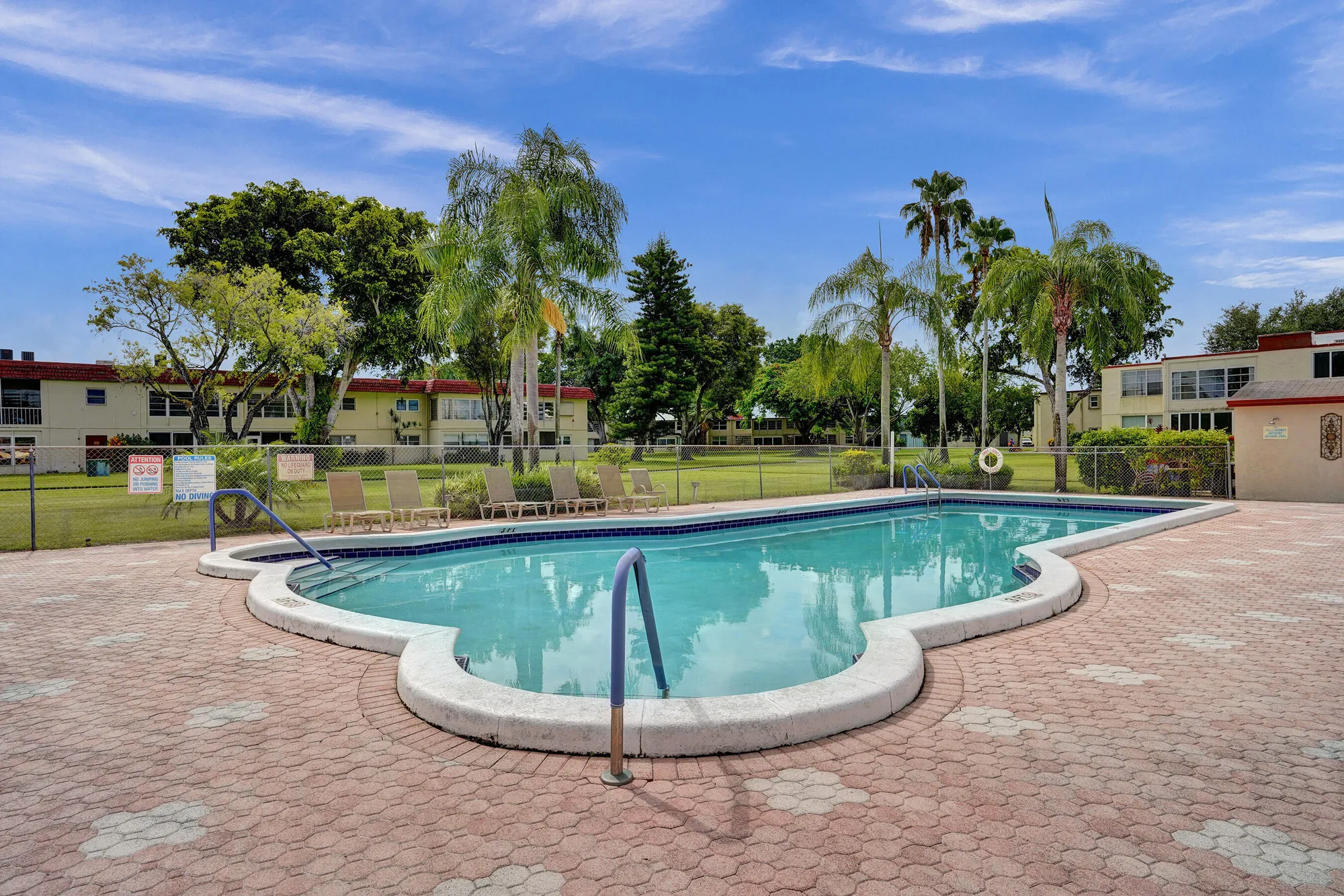 Property Slideshow image 39 of 69 | 32 abbey ln 205, Delray Beach, FL, 33446