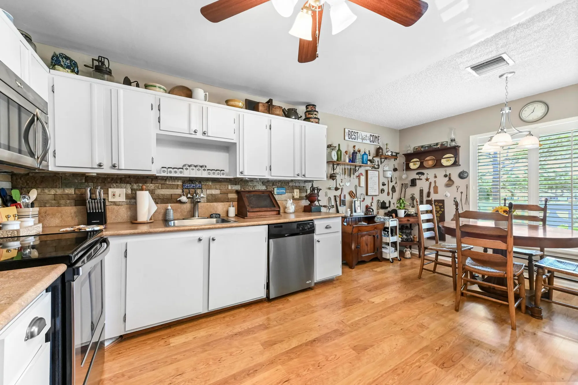 Property Slideshow image 15 of 31 | 5113 poppy pl 201, Delray Beach, FL, 33484