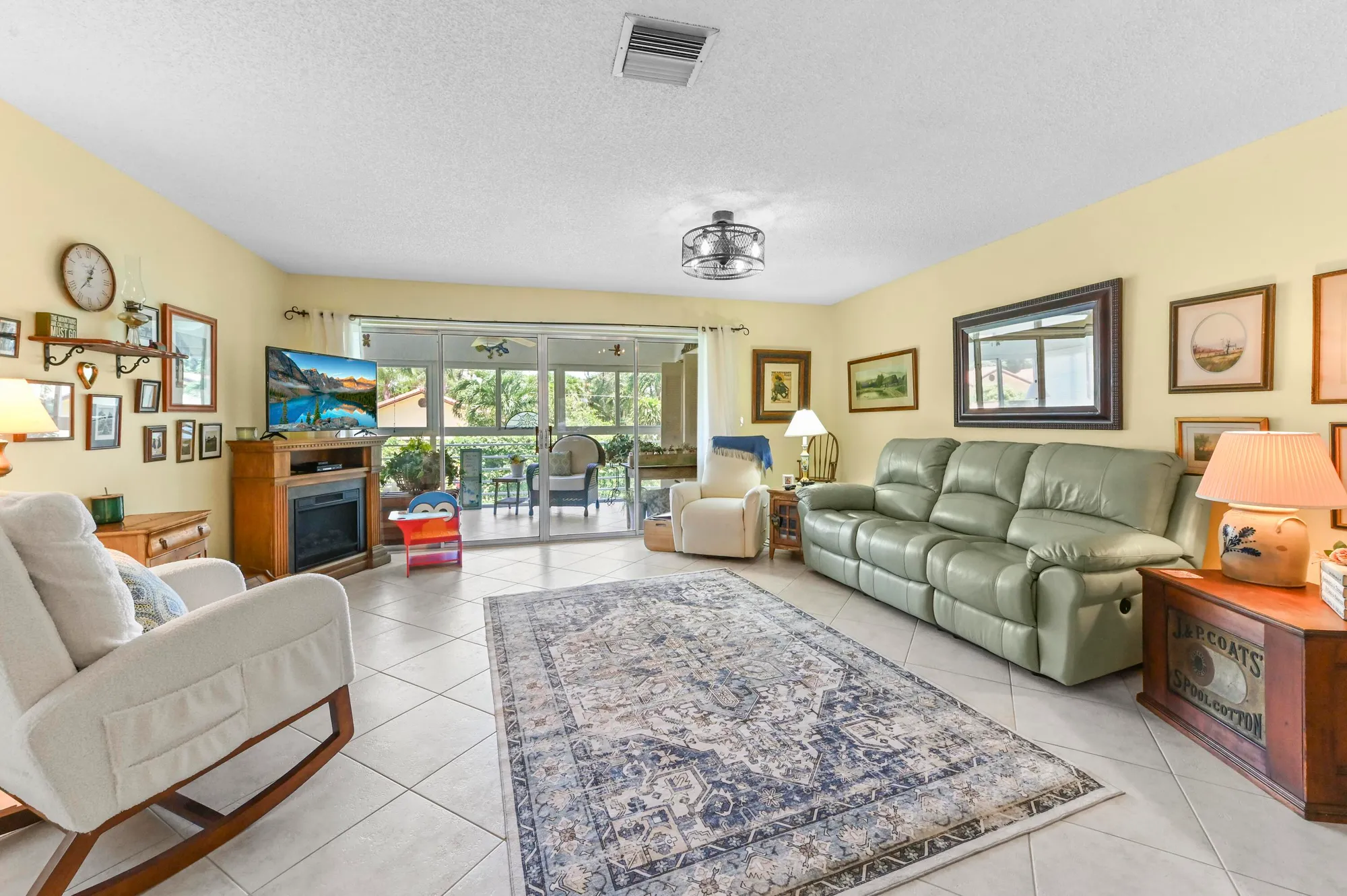 Property Slideshow image 7 of 31 | 5113 poppy pl 201, Delray Beach, FL, 33484