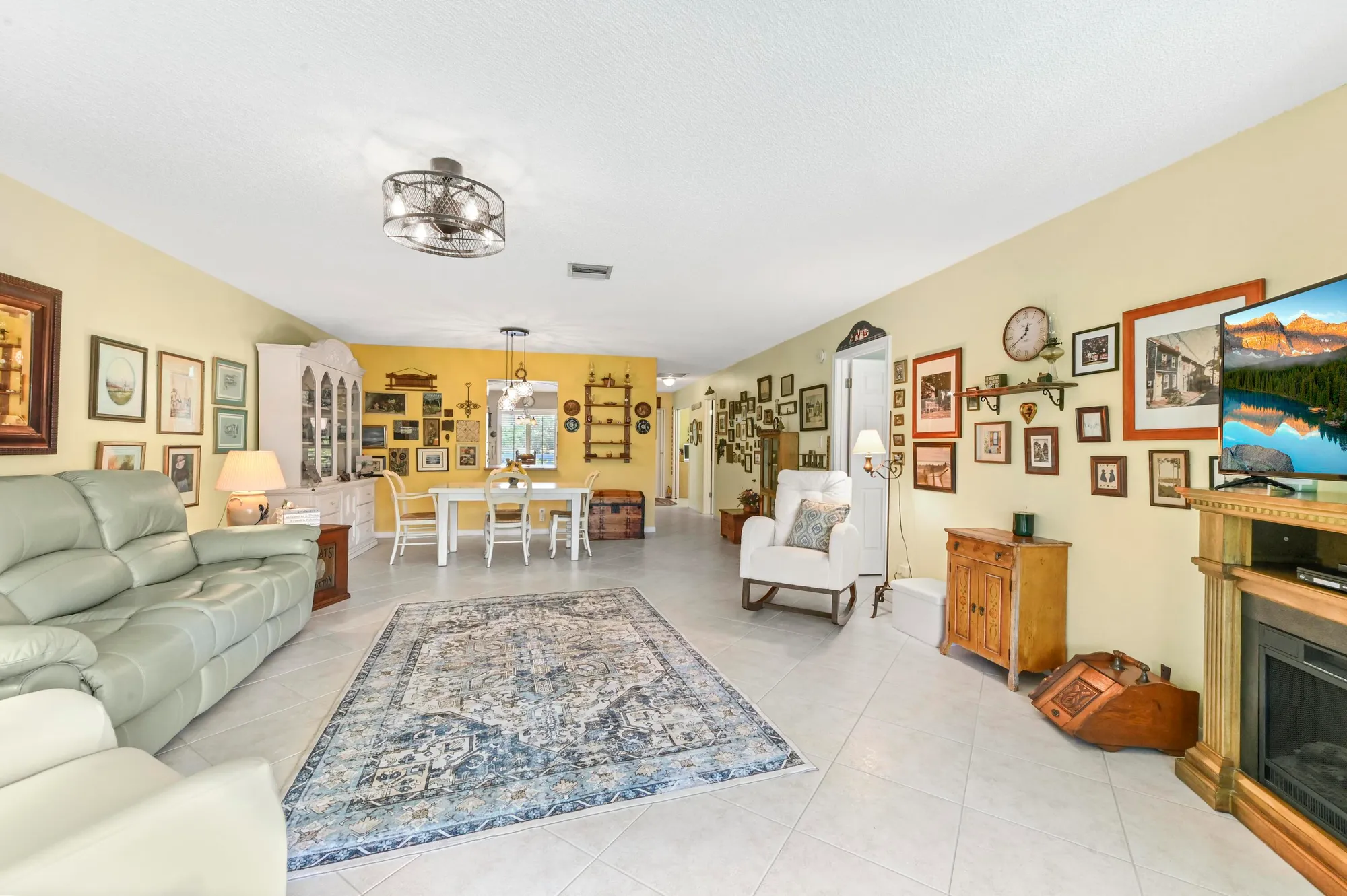 Property Slideshow image 9 of 31 | 5113 poppy pl 201, Delray Beach, FL, 33484