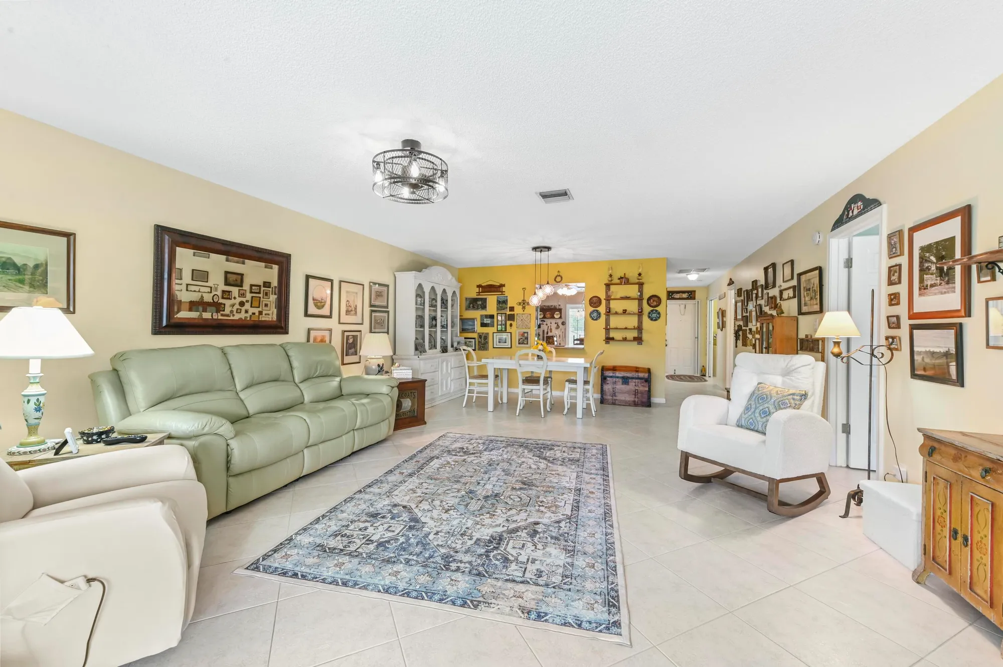 Property Slideshow image 8 of 31 | 5113 poppy pl 201, Delray Beach, FL, 33484