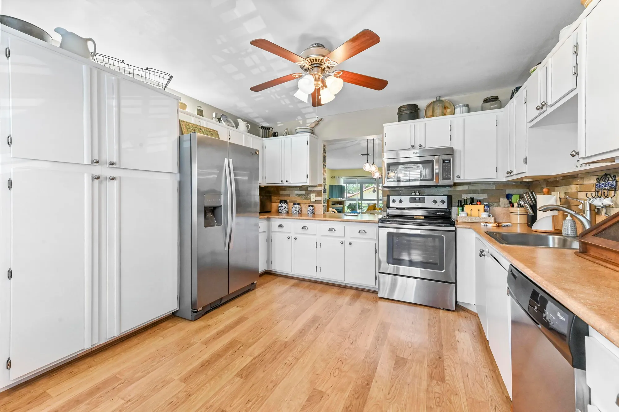 Property Slideshow image 14 of 31 | 5113 poppy pl 201, Delray Beach, FL, 33484