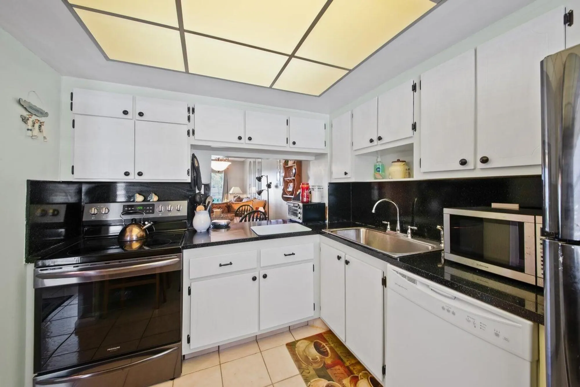 Property Slideshow image 11 of 29 | 9810 marina blvd 1122, Boca Raton, FL, 33428