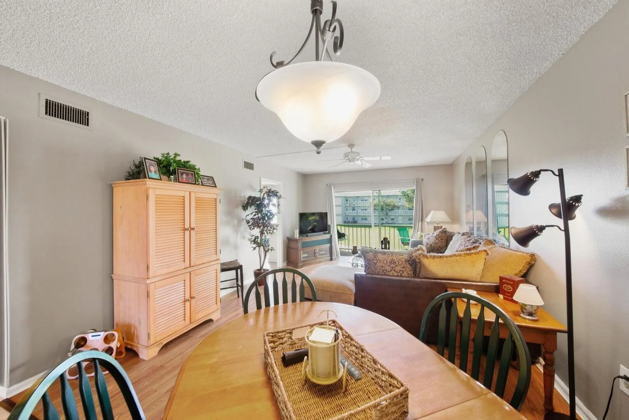 Property Slideshow image 7 of 29 | 9810 marina blvd 1122, Boca Raton, FL, 33428