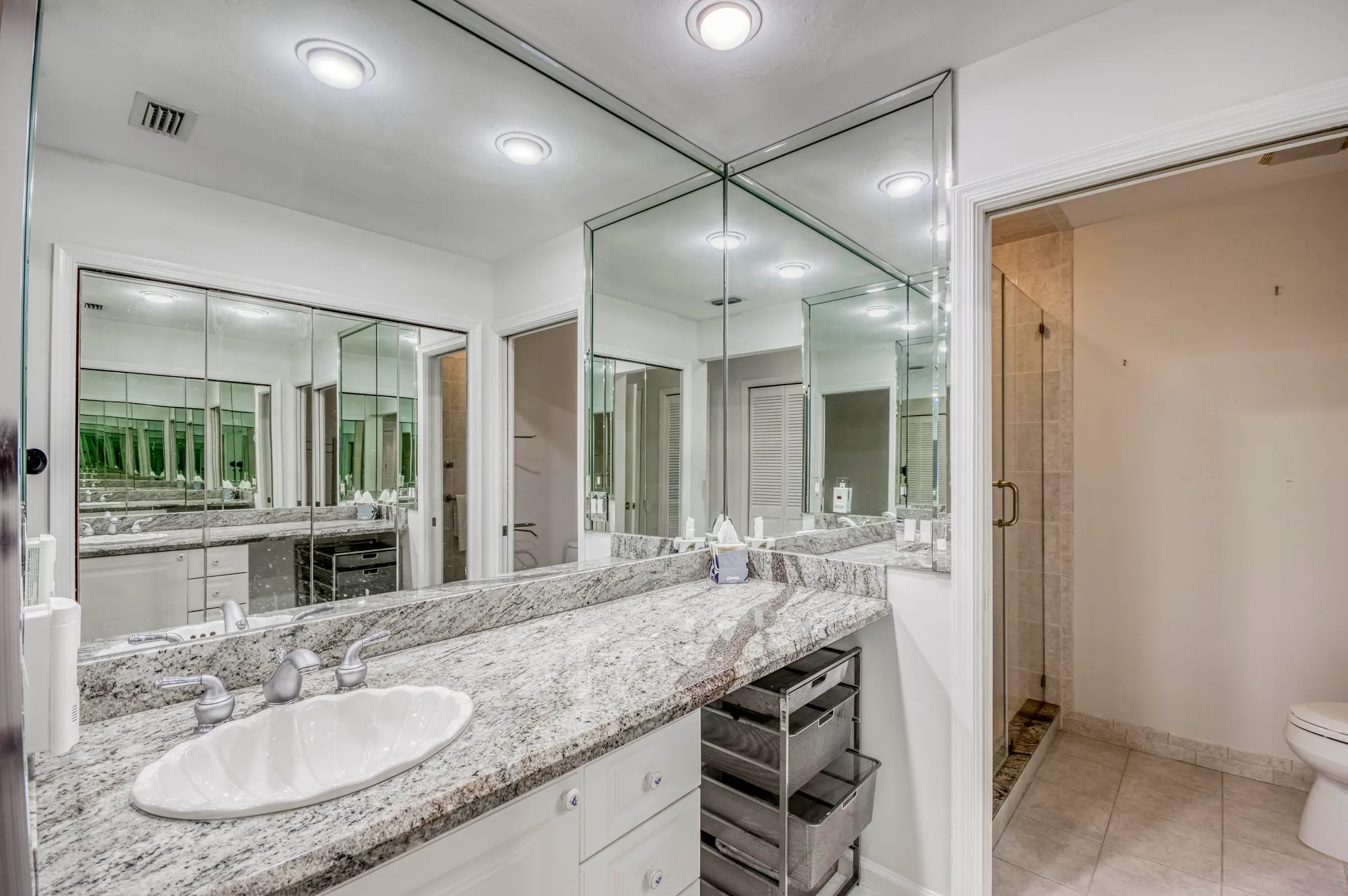 Property Slideshow image 21 of 29 | 11170 applegate cir, Boynton Beach, FL, 33437