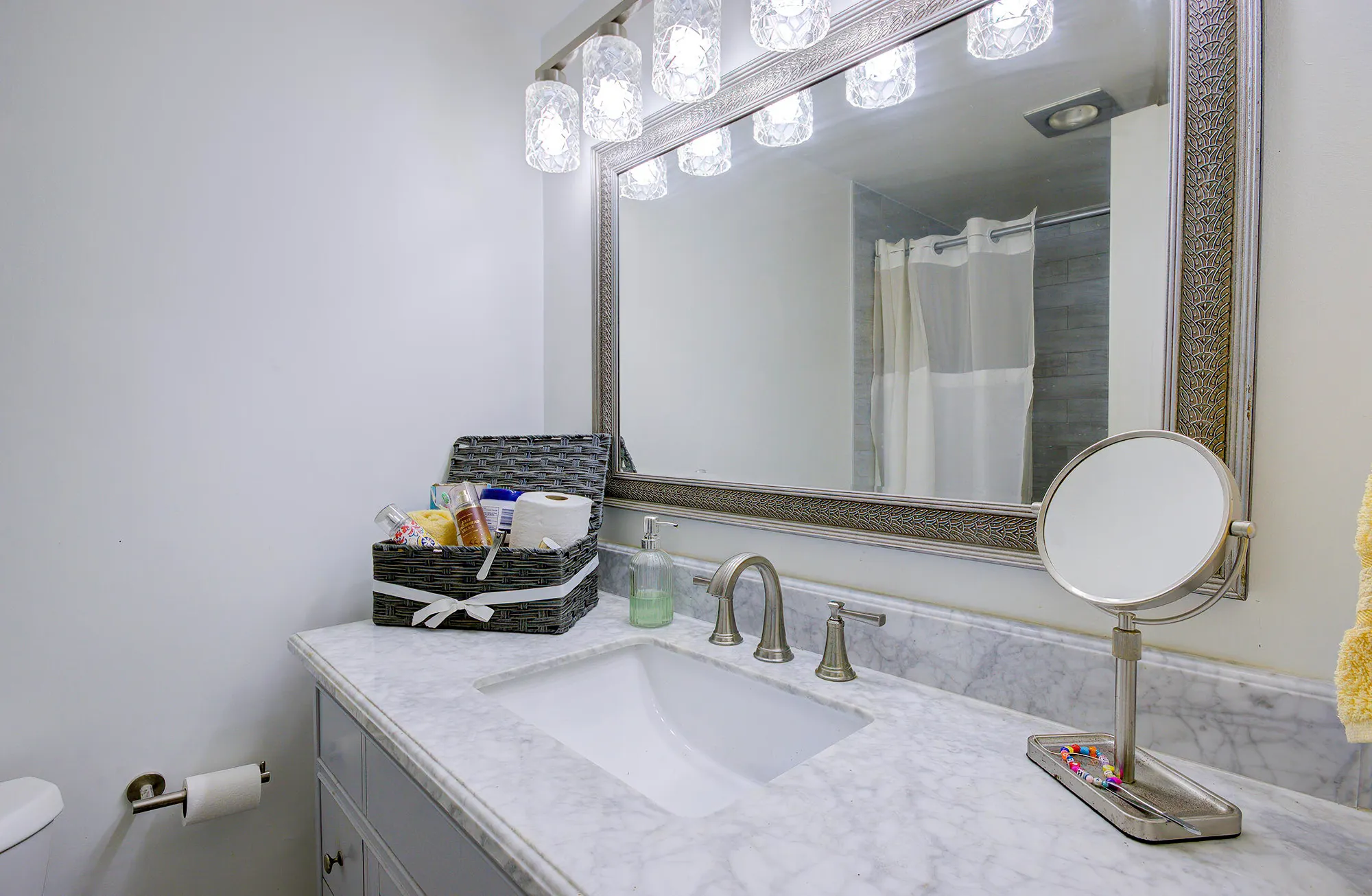 Property Slideshow image 10 of 20 | 11 colonial club dr 302, Boynton Beach, FL, 33435