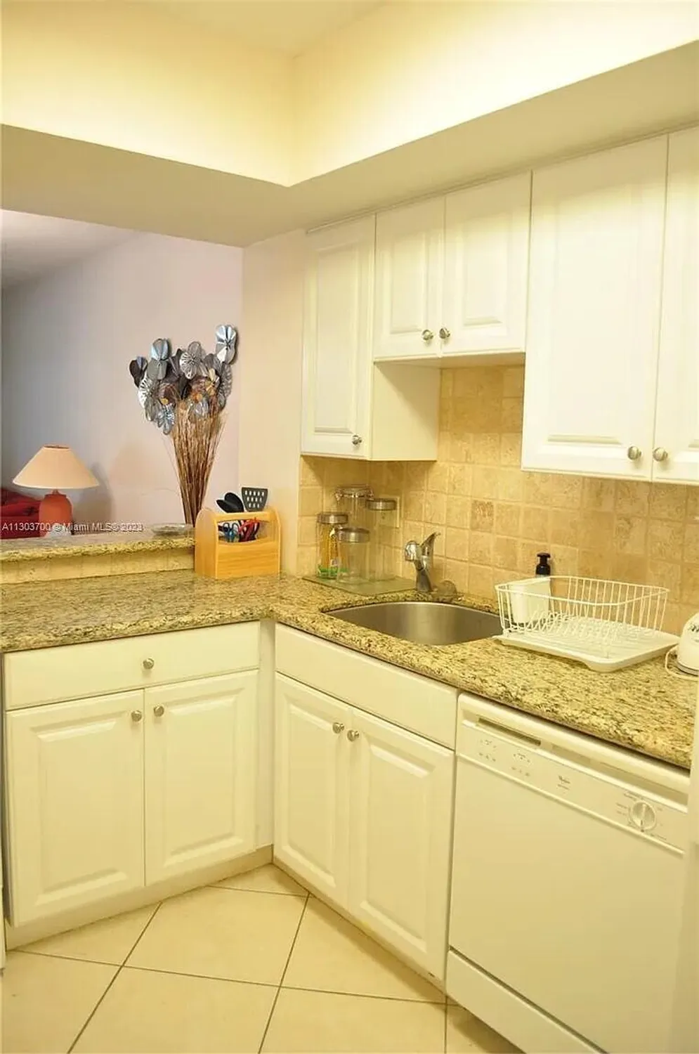 Property Slideshow image 11 of 12 | 9826 marina blvd apt 1015, Boca Raton, FL, 33428