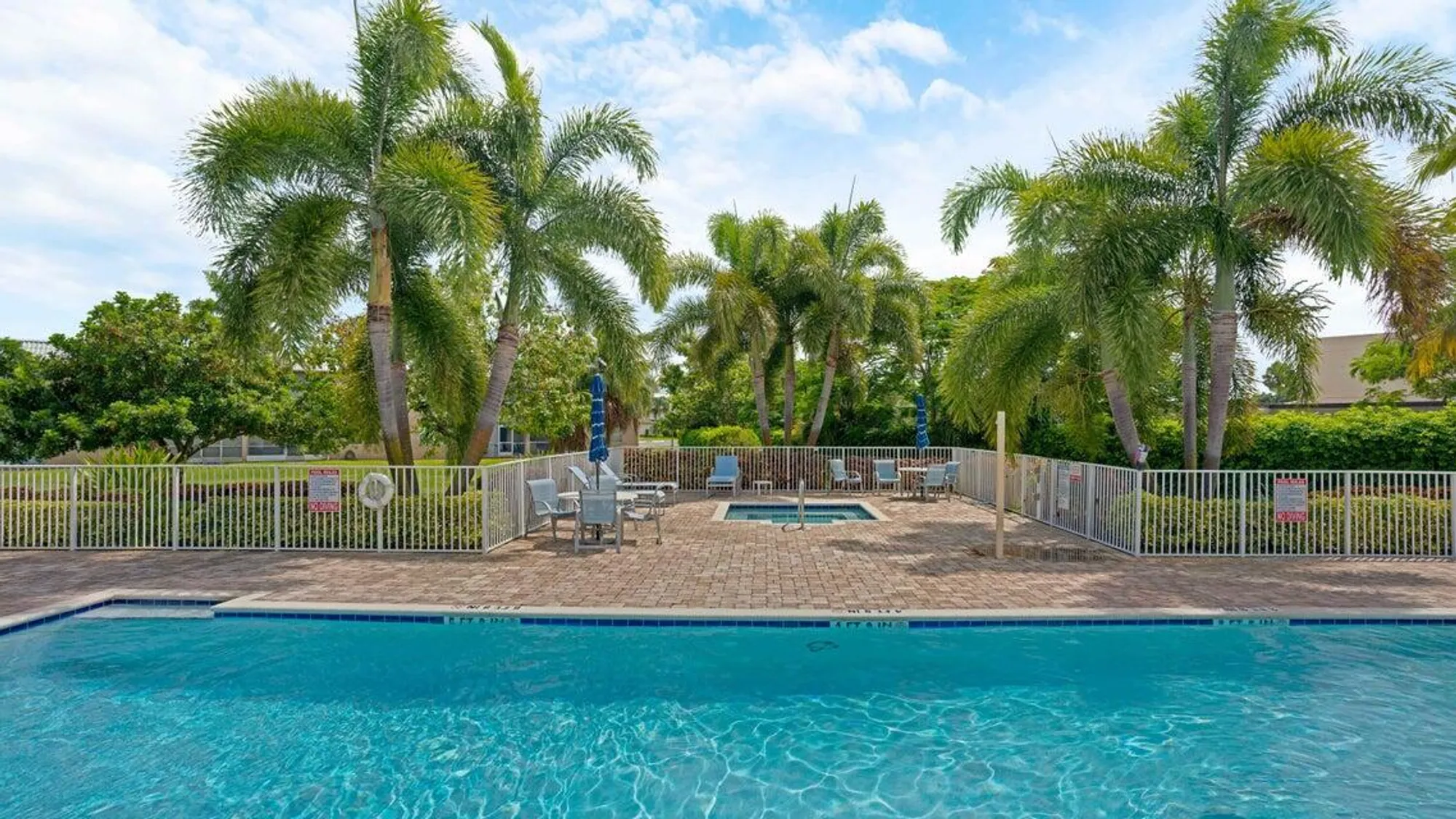 Property Slideshow image 4 of 12 | 9826 marina blvd apt 1015, Boca Raton, FL, 33428