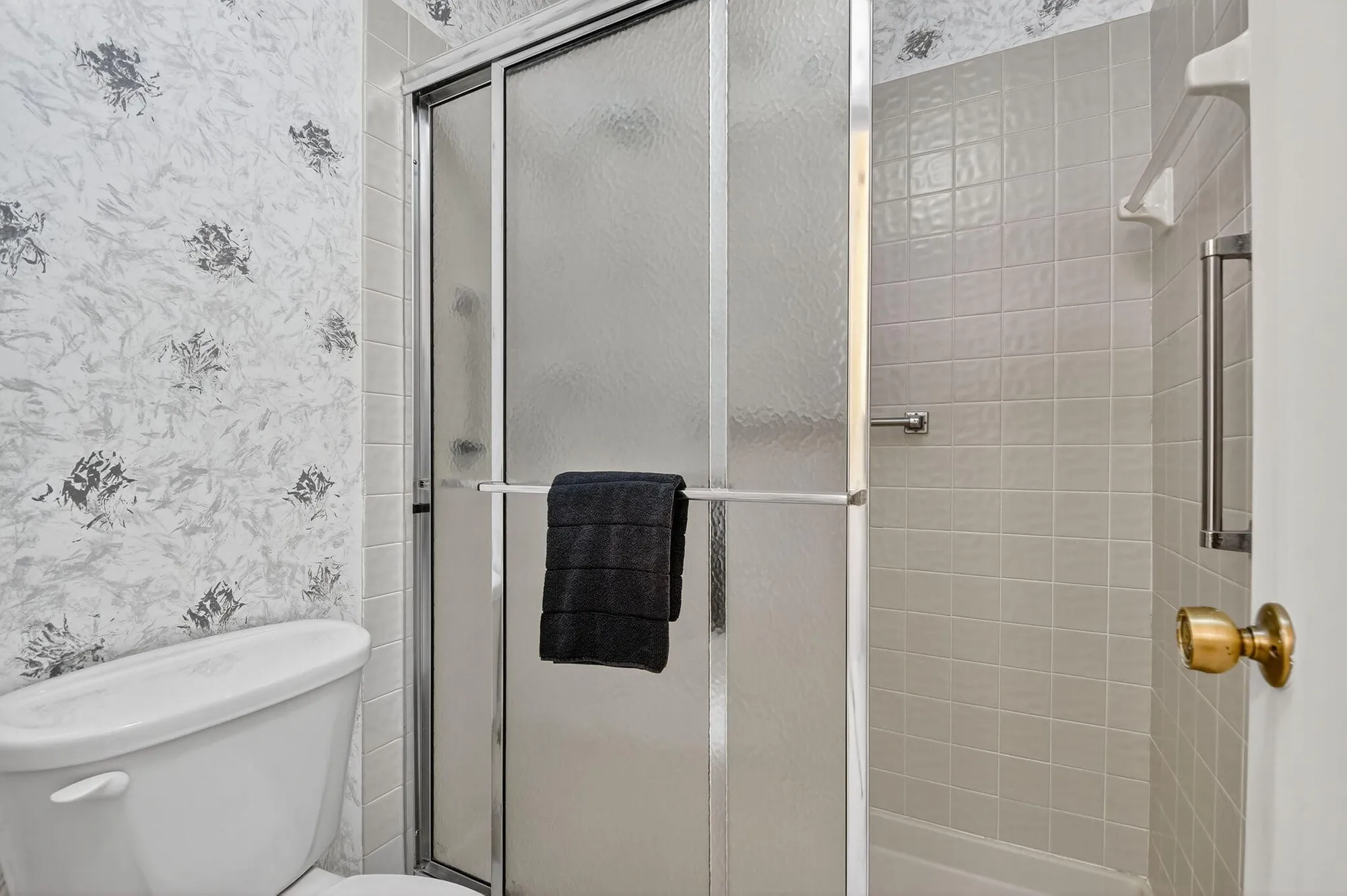 Property Slideshow image 30 of 75 | 3066 lucerne park dr, Greenacres, FL, 33467