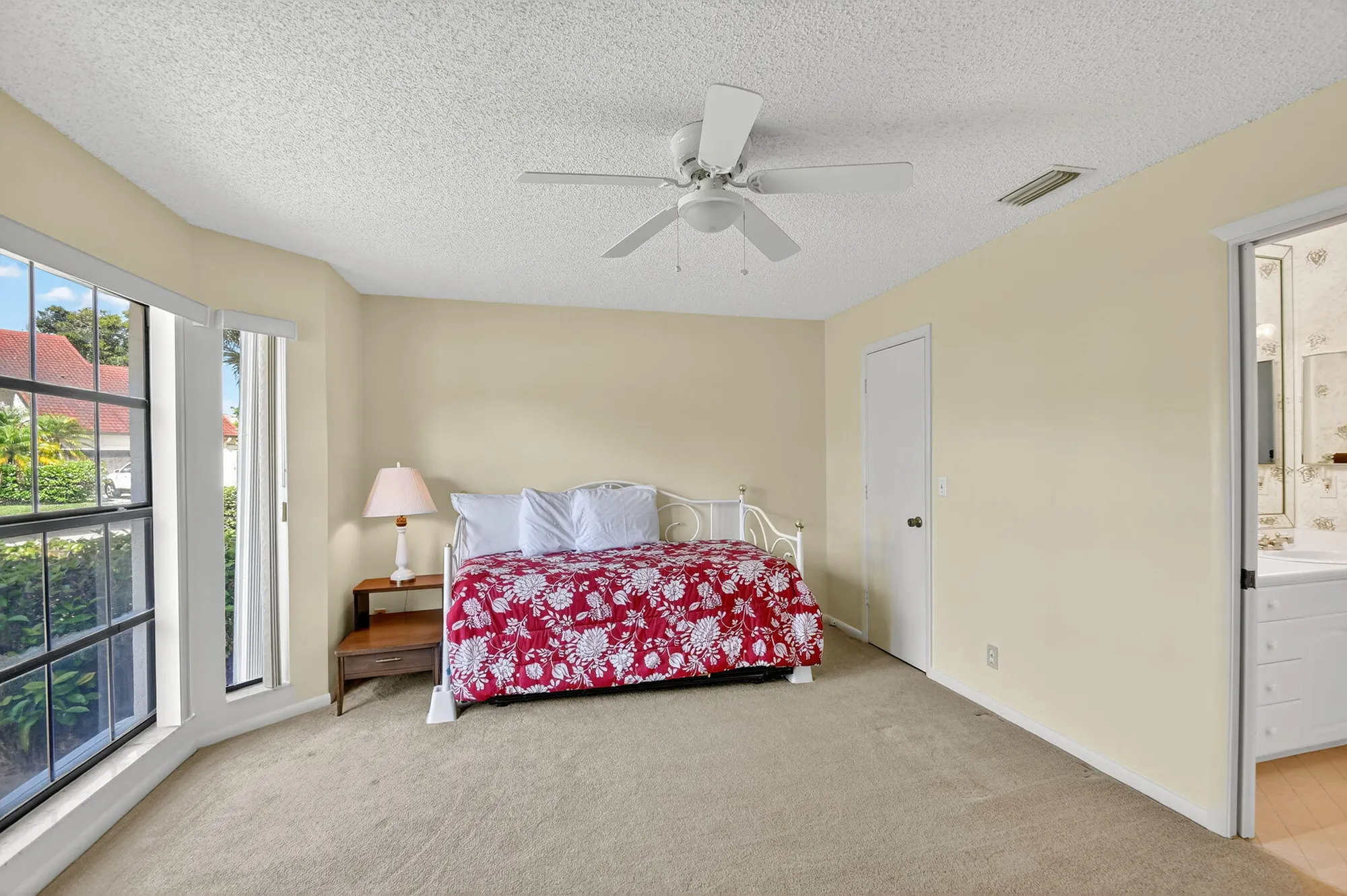 Property Slideshow image 27 of 75 | 3066 lucerne park dr, Greenacres, FL, 33467