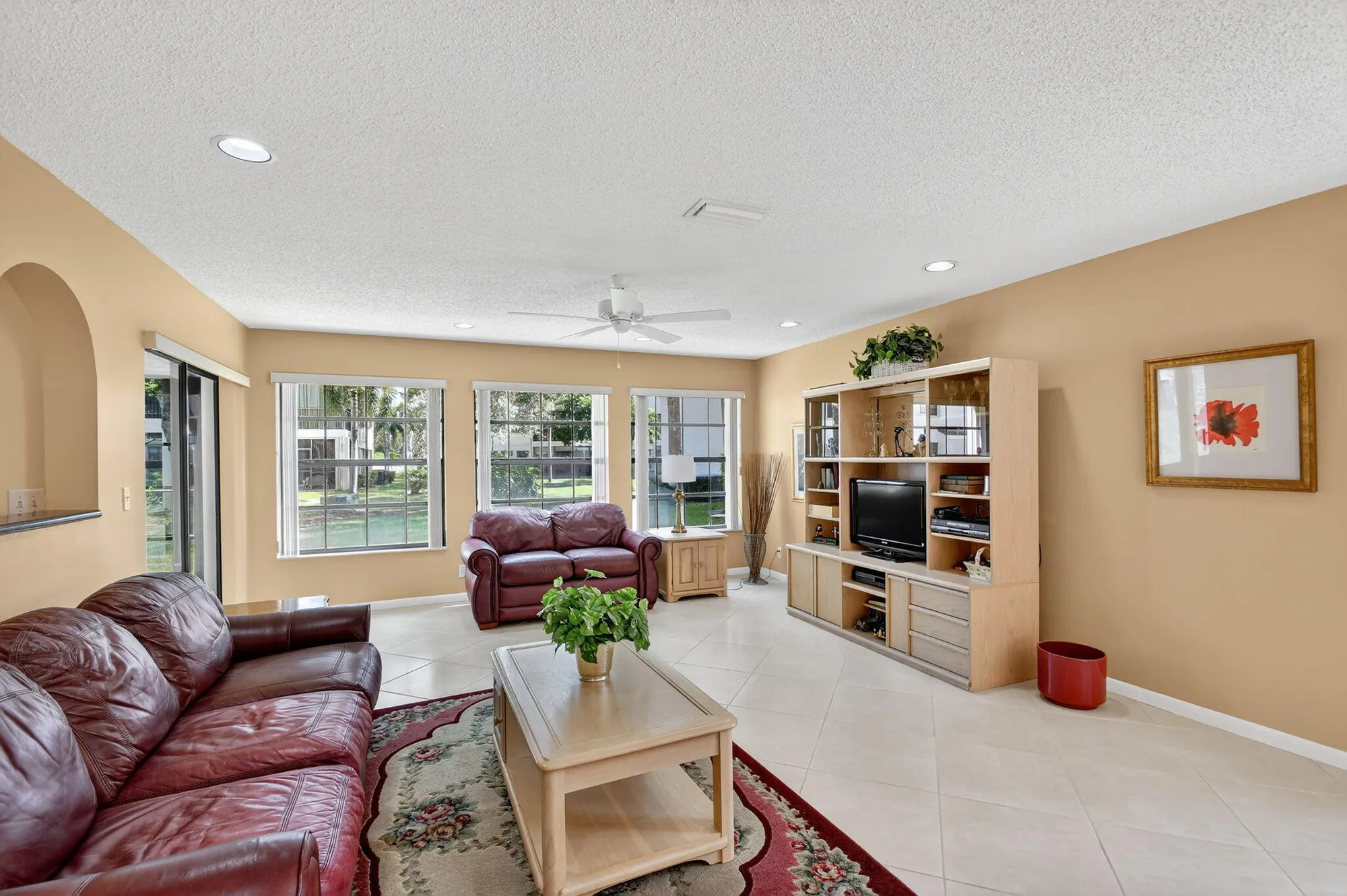Property Slideshow image 11 of 75 | 3066 lucerne park dr, Greenacres, FL, 33467