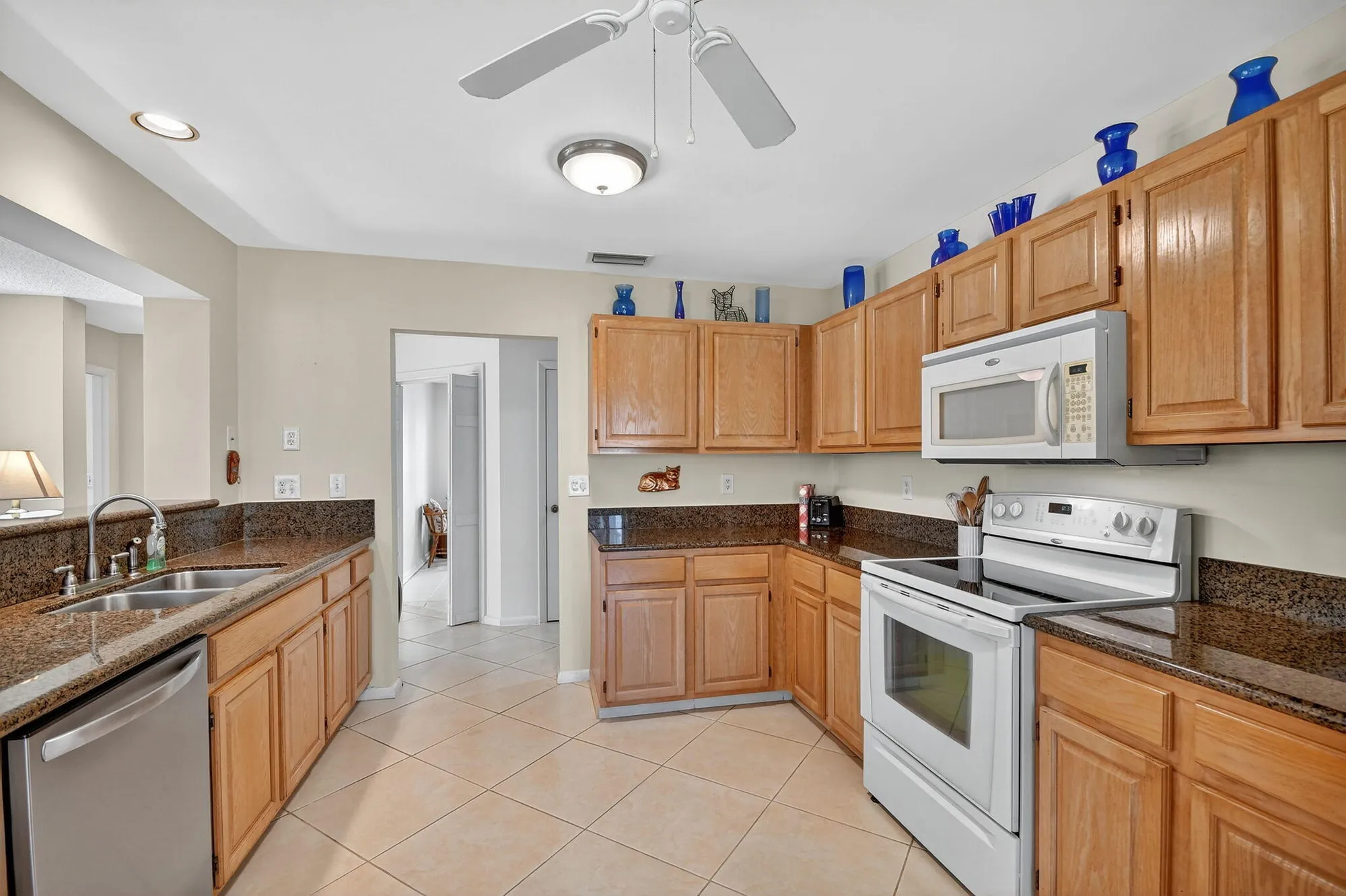 Property Slideshow image 12 of 75 | 3066 lucerne park dr, Greenacres, FL, 33467