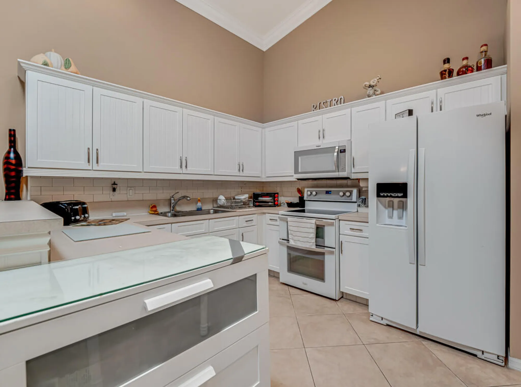 Property Slideshow image 10 of 82 | 8059 dolomtian way, Boynton Beach, FL, 33472