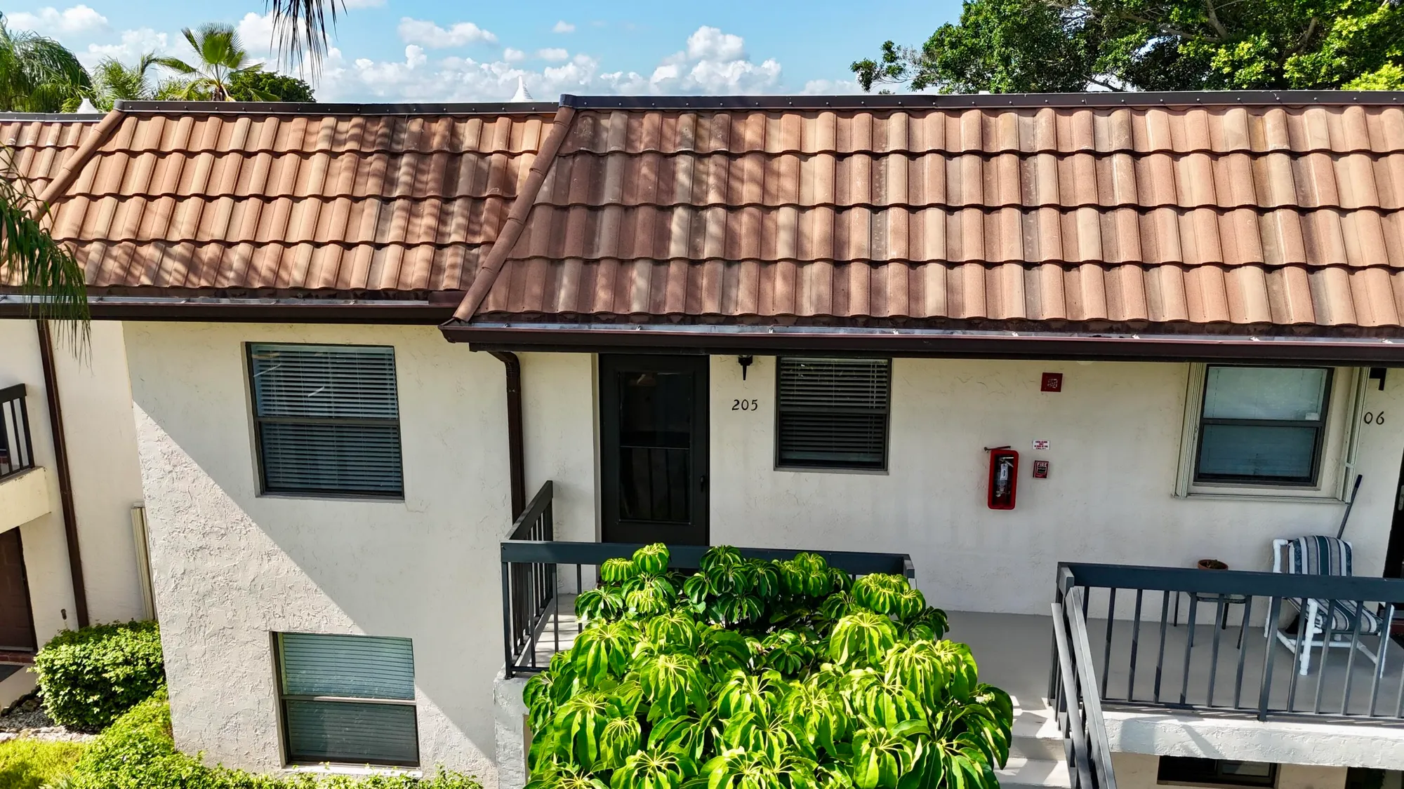 Property Slideshow image 2 of 46 | 7214 golf colony ct 205, Lake Worth, FL, 33467