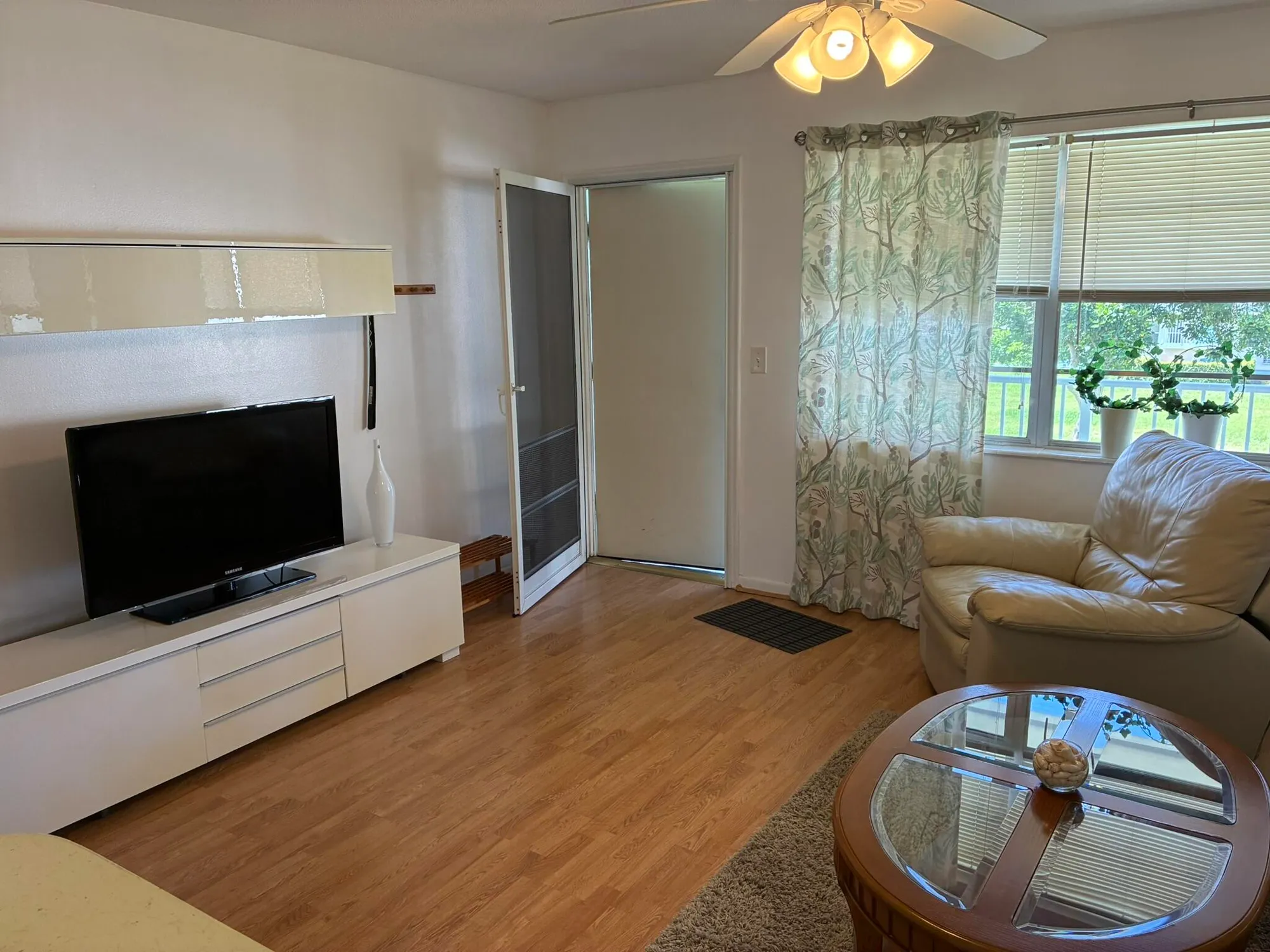 Property Slideshow image 6 of 30 | 600 horizons 211, Boynton Beach, FL, 33435