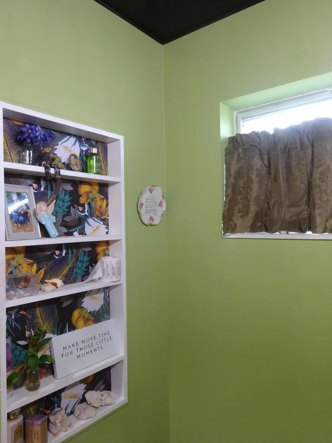 Property Slideshow image 6 of 21 | 2864 crosley dr a, West Palm Beach, FL, 33415