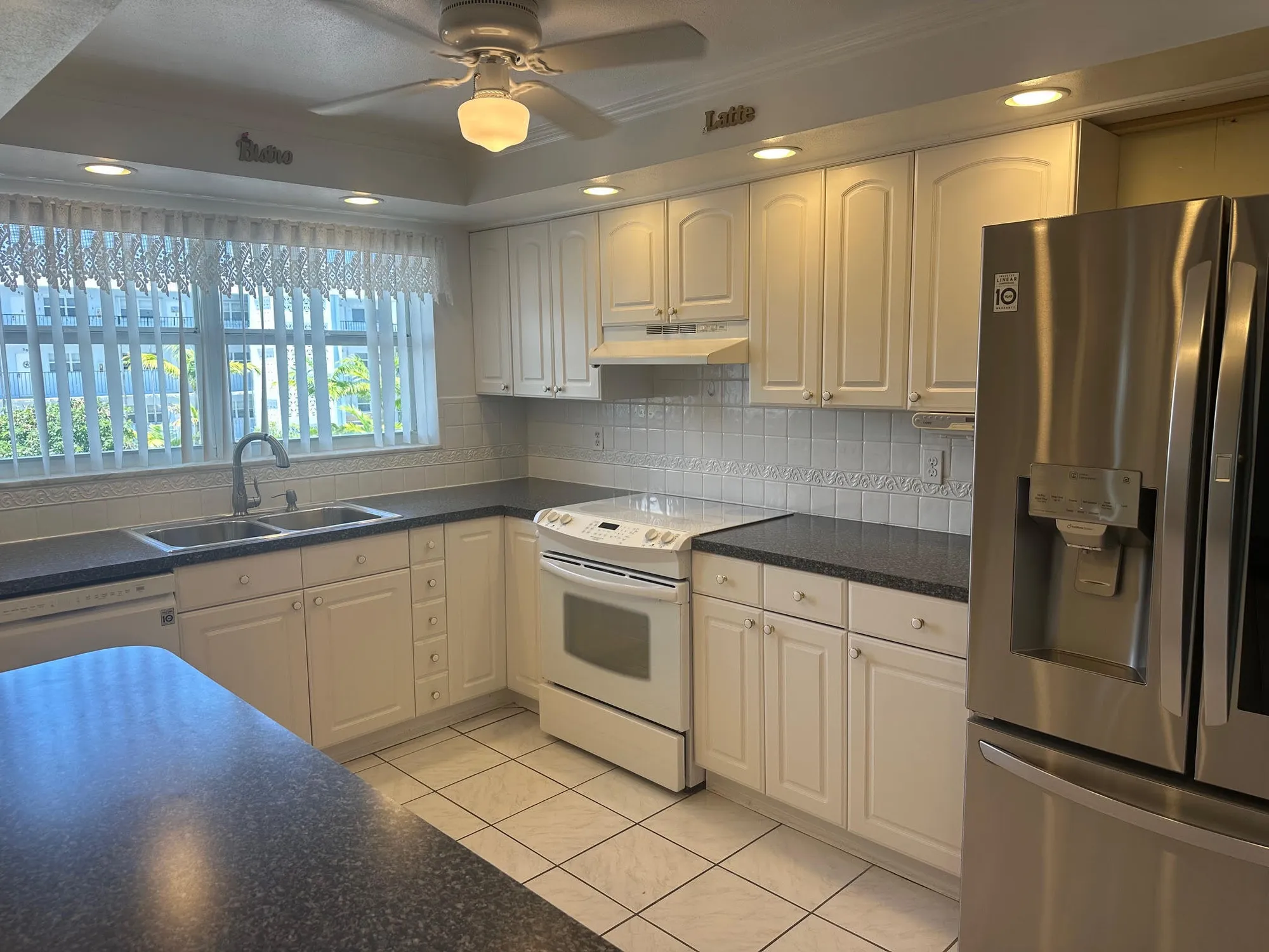 Property Slideshow image 12 of 20 | 2012 s federal hwy 303, Boynton Beach, FL, 33435