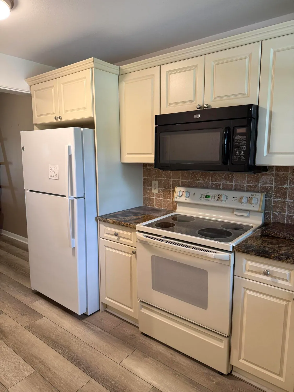 Property Slideshow image 4 of 18 | 4760 lucerne lakes blvd 206, Lake Worth, FL, 33467