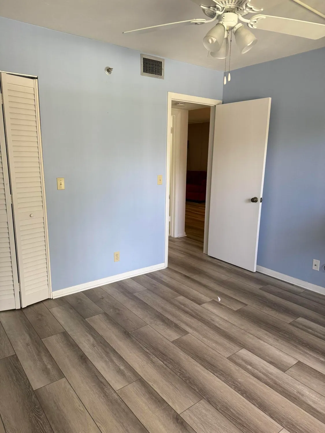 Property Slideshow image 10 of 18 | 4760 lucerne lakes blvd 206, Lake Worth, FL, 33467