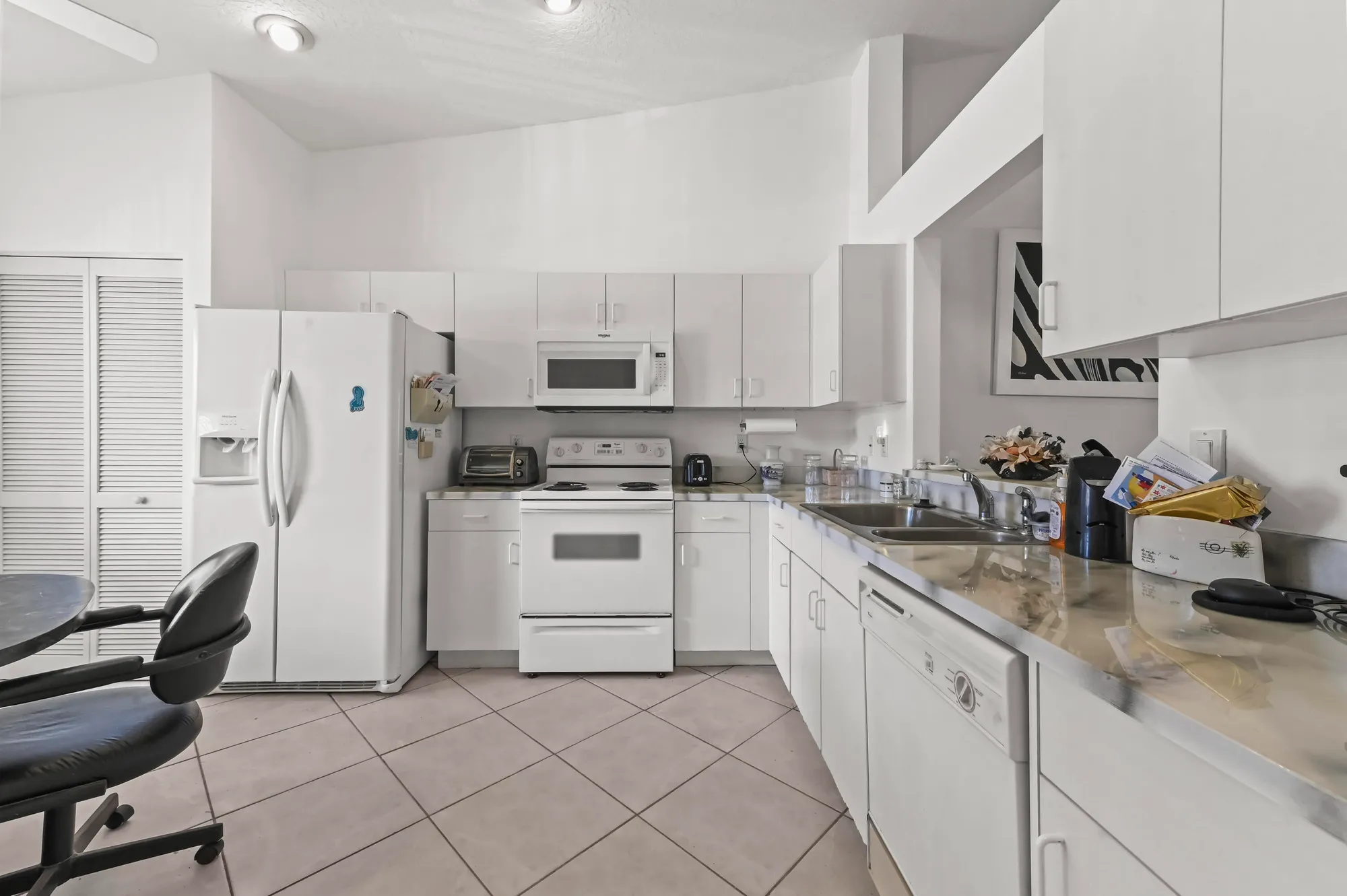 Property Slideshow image 4 of 49 | 5952 regal glen dr 207, Boynton Beach, FL, 33437