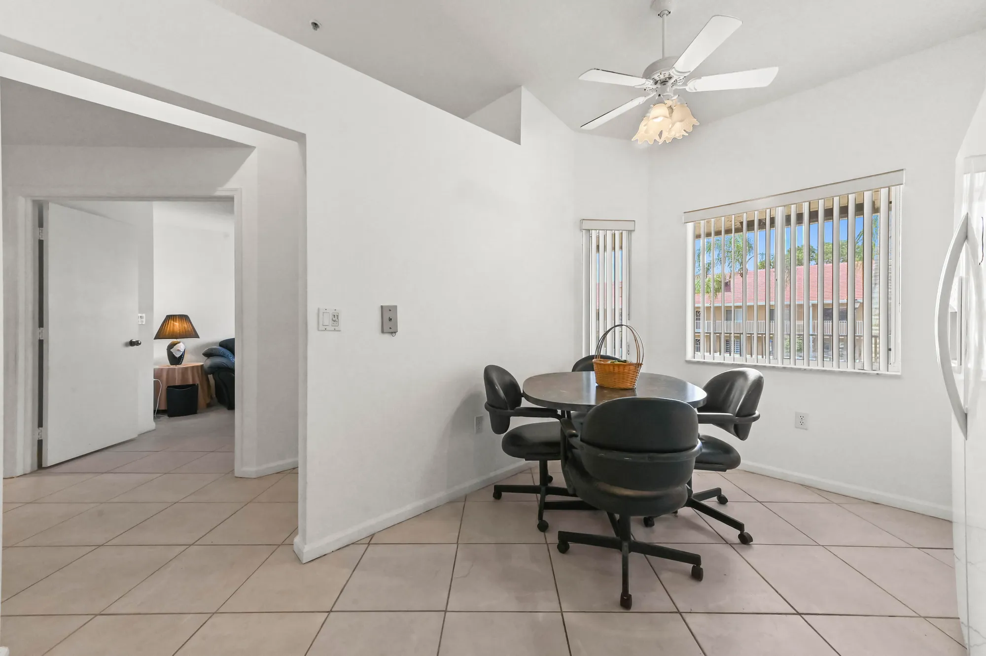 Property Slideshow image 3 of 49 | 5952 regal glen dr 207, Boynton Beach, FL, 33437