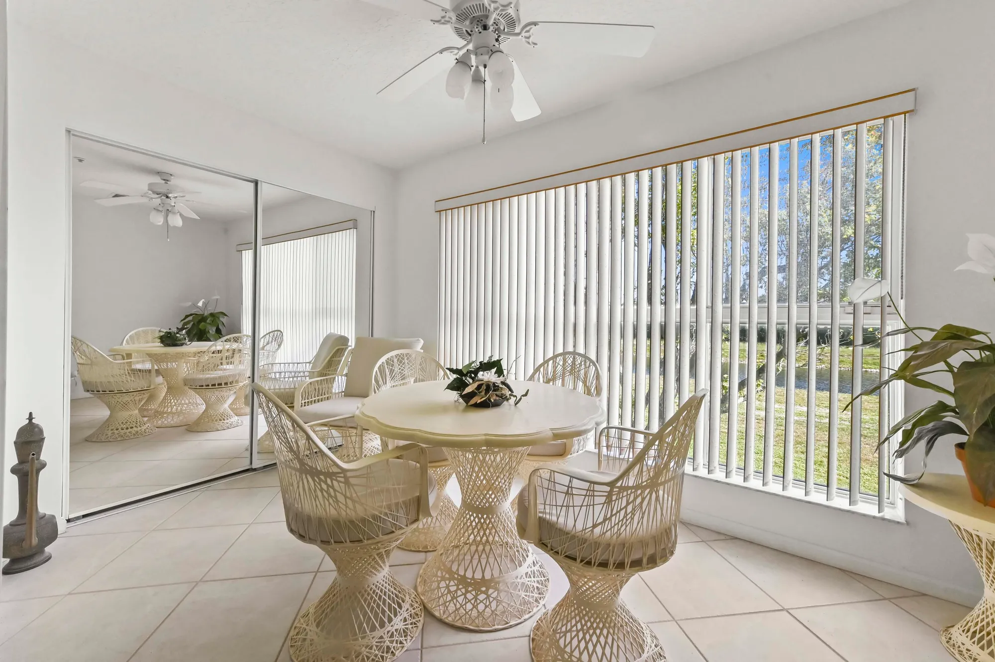 Property Slideshow image 14 of 49 | 5952 regal glen dr 207, Boynton Beach, FL, 33437