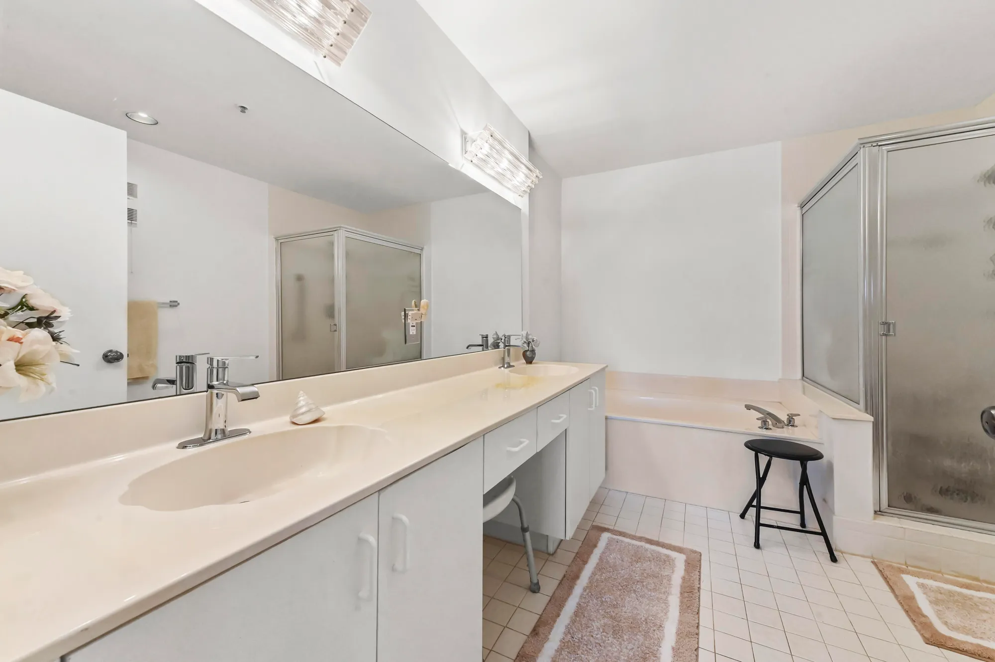 Property Slideshow image 19 of 49 | 5952 regal glen dr 207, Boynton Beach, FL, 33437