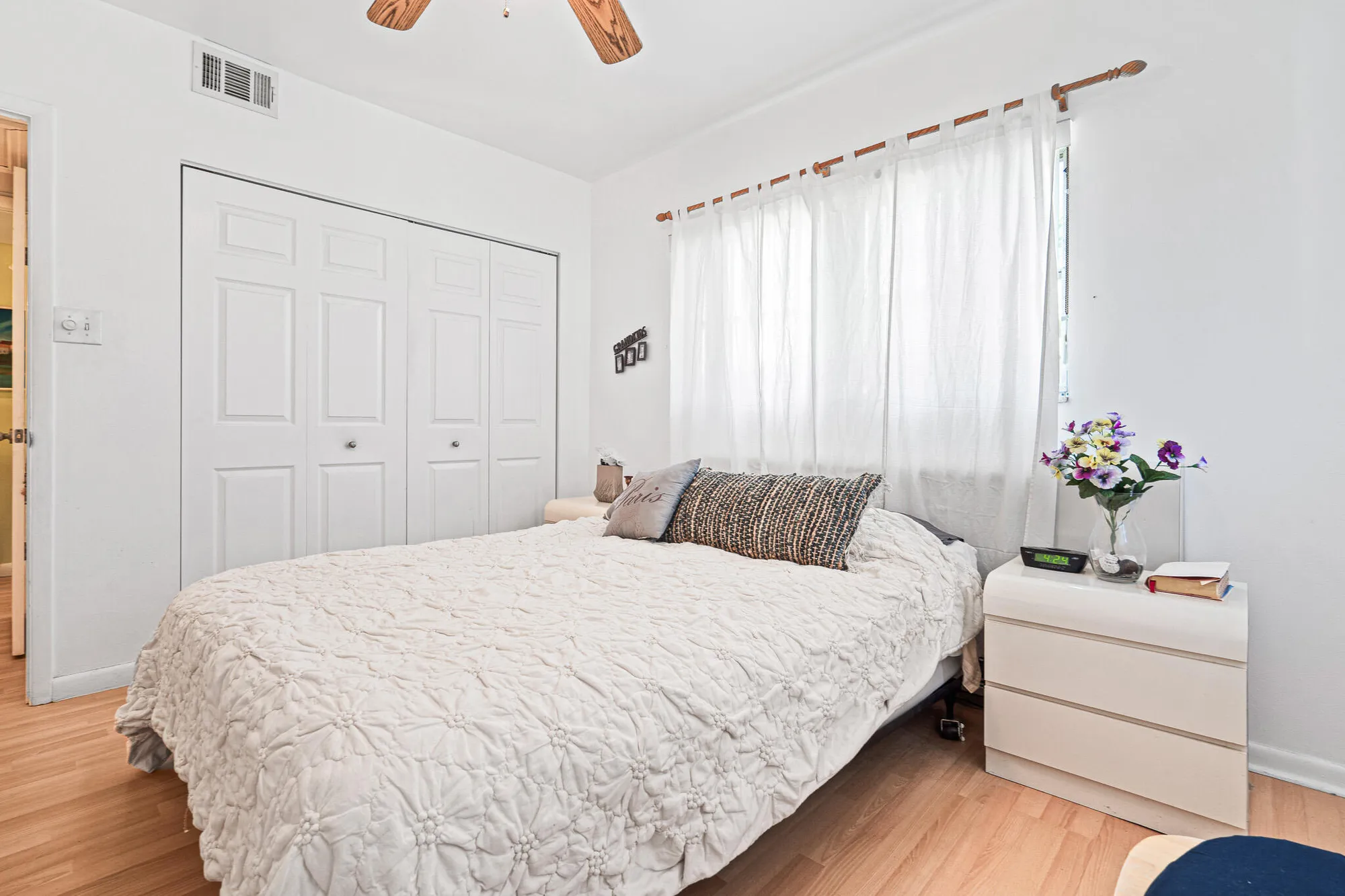 Property Slideshow image 7 of 32 | 7405 w atlantic blvd apt 201, Margate, FL, 33063