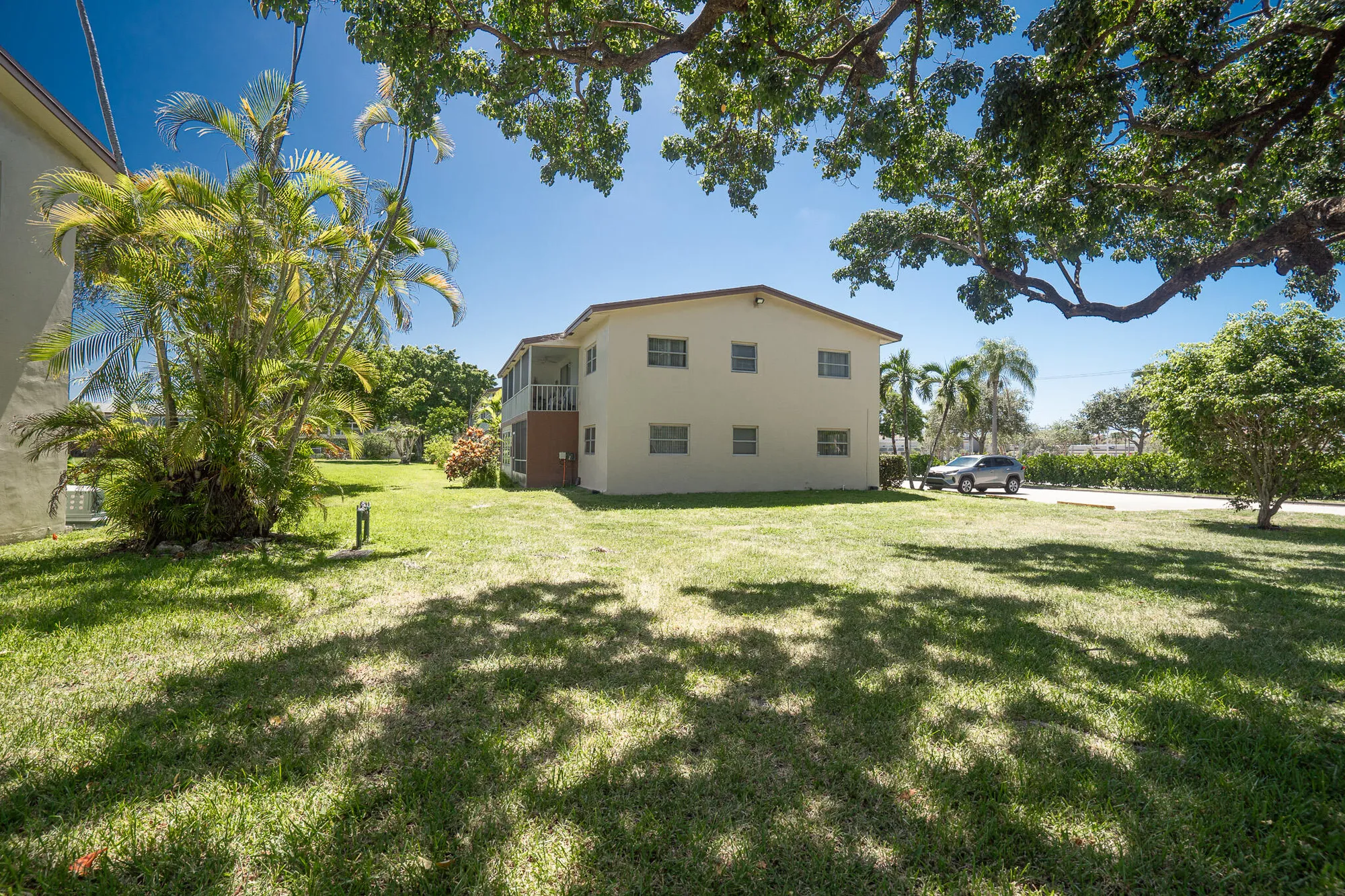 Property Slideshow image 24 of 32 | 7405 w atlantic blvd apt 201, Margate, FL, 33063