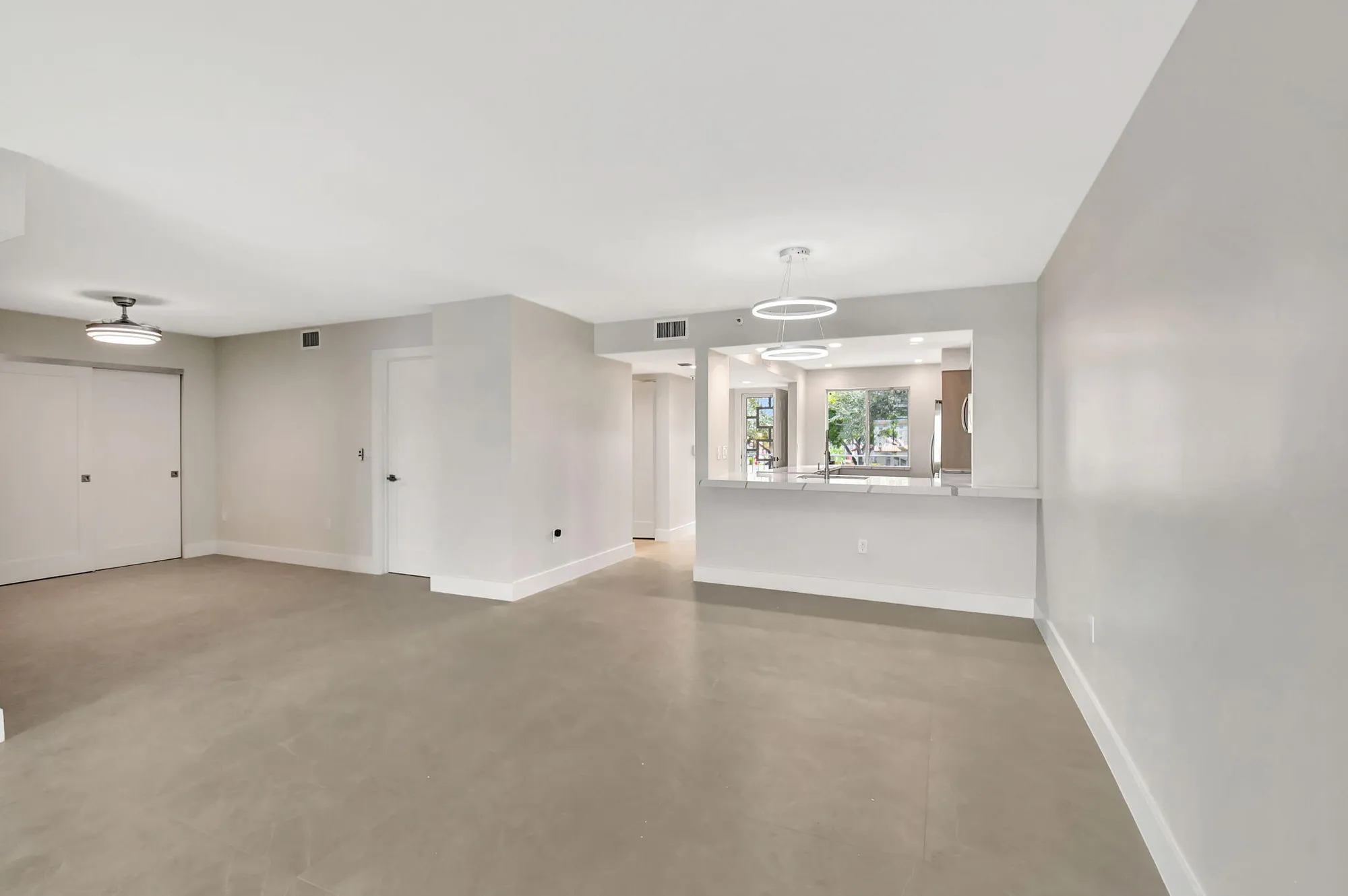 Property Slideshow image 11 of 48 | 14095 royal vista dr apt 202, Delray Beach, FL, 33484