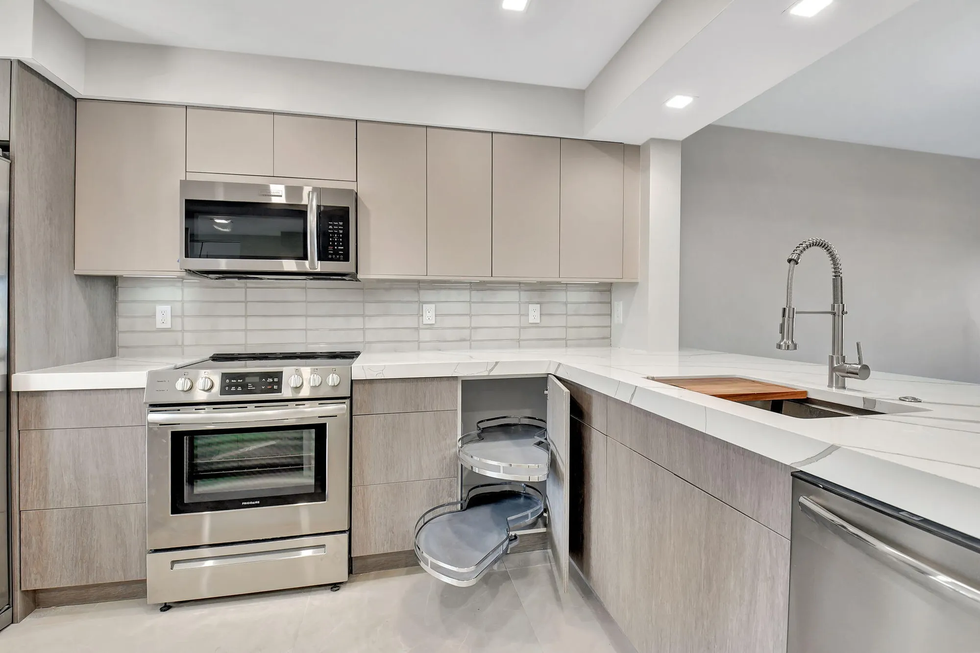 Property Slideshow image 7 of 48 | 14095 royal vista dr apt 202, Delray Beach, FL, 33484