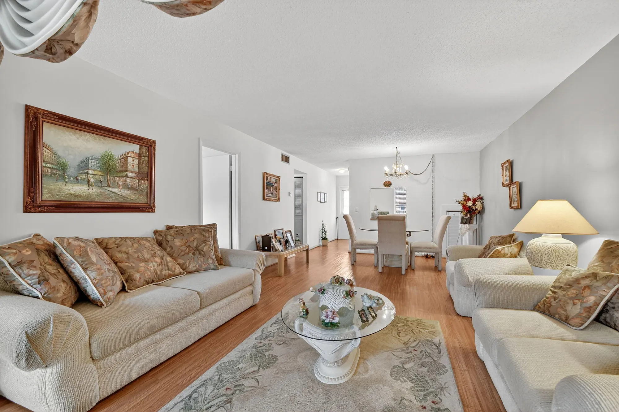 Property Slideshow image 16 of 26 | 522 franconia cir a, Lake Worth, FL, 33467