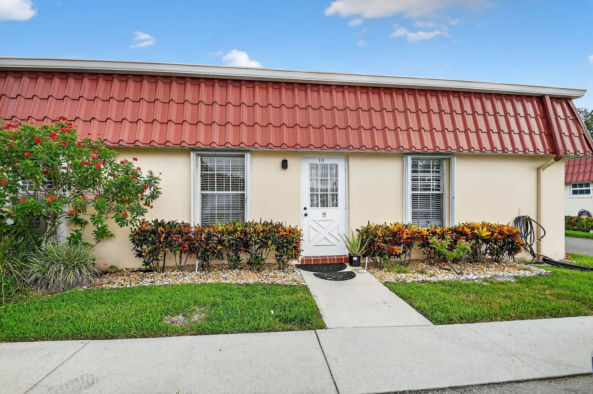 Property Slideshow image 2 of 26 | 522 franconia cir a, Lake Worth, FL, 33467