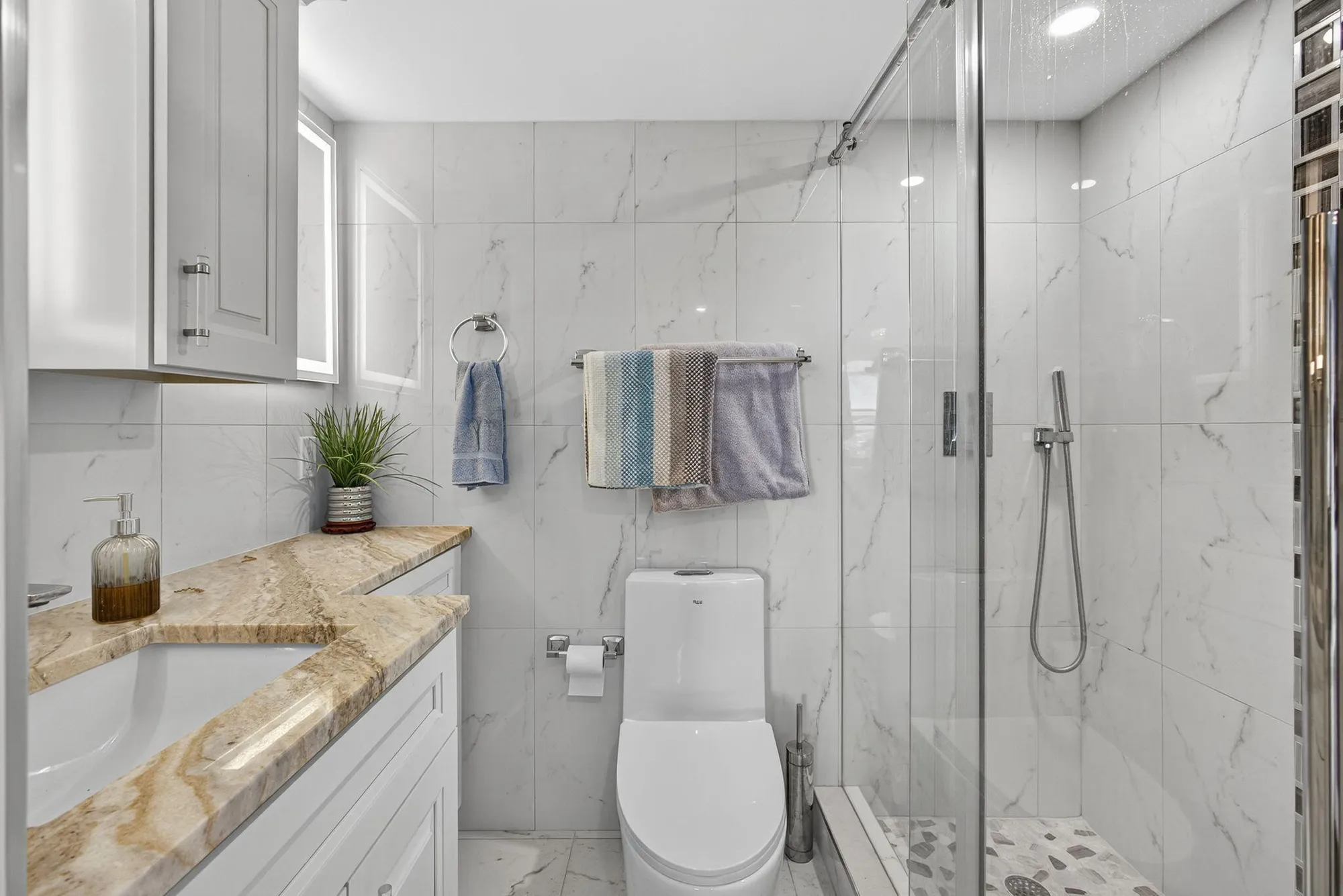 Property Slideshow image 16 of 43 | 445 dover c, West Palm Beach, FL, 33417