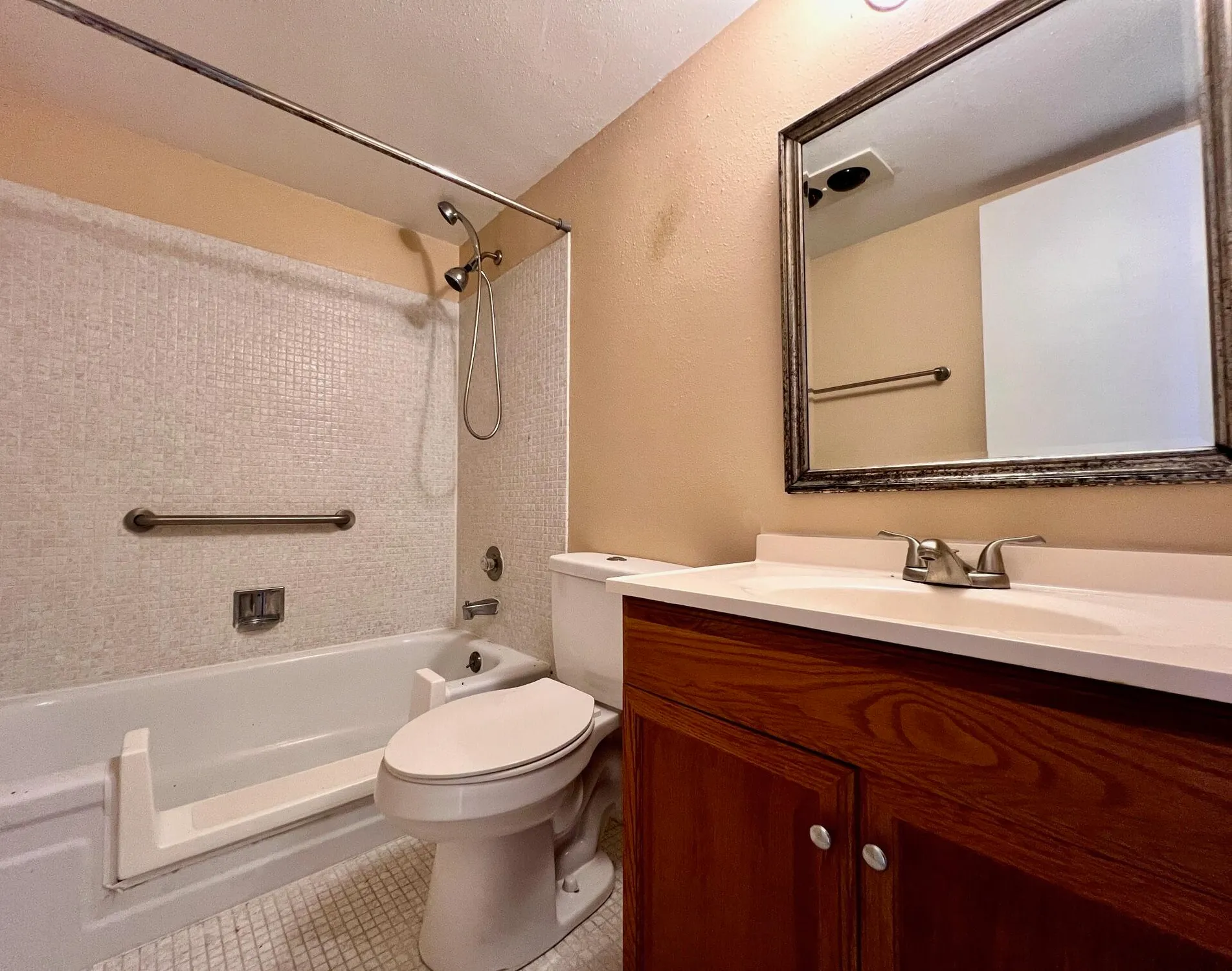 Property Slideshow image 7 of 18 | 240 bedford j, West Palm Beach, FL, 33417
