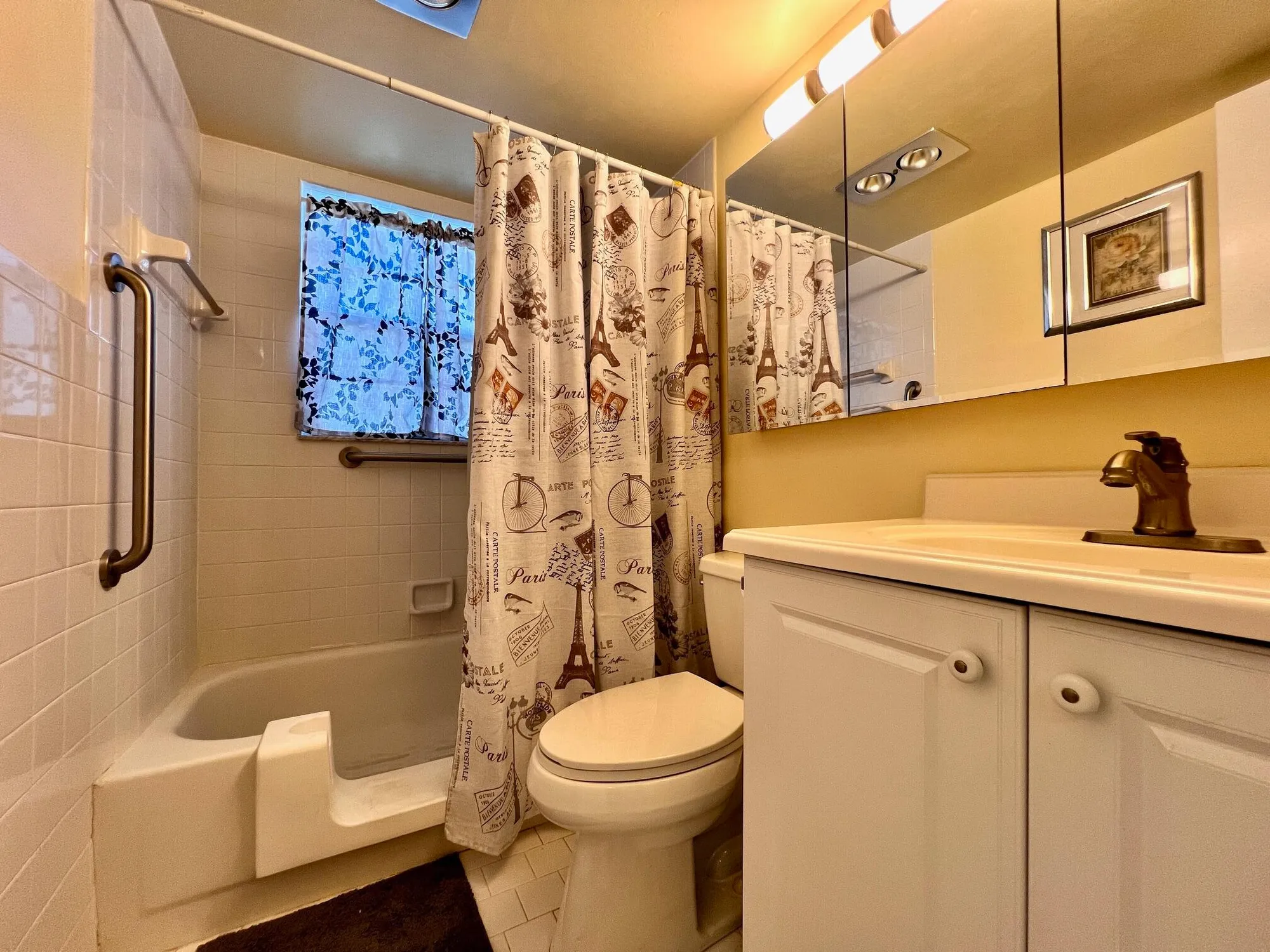 Property Slideshow image 6 of 20 | 76 sheffield d, West Palm Beach, FL, 33417