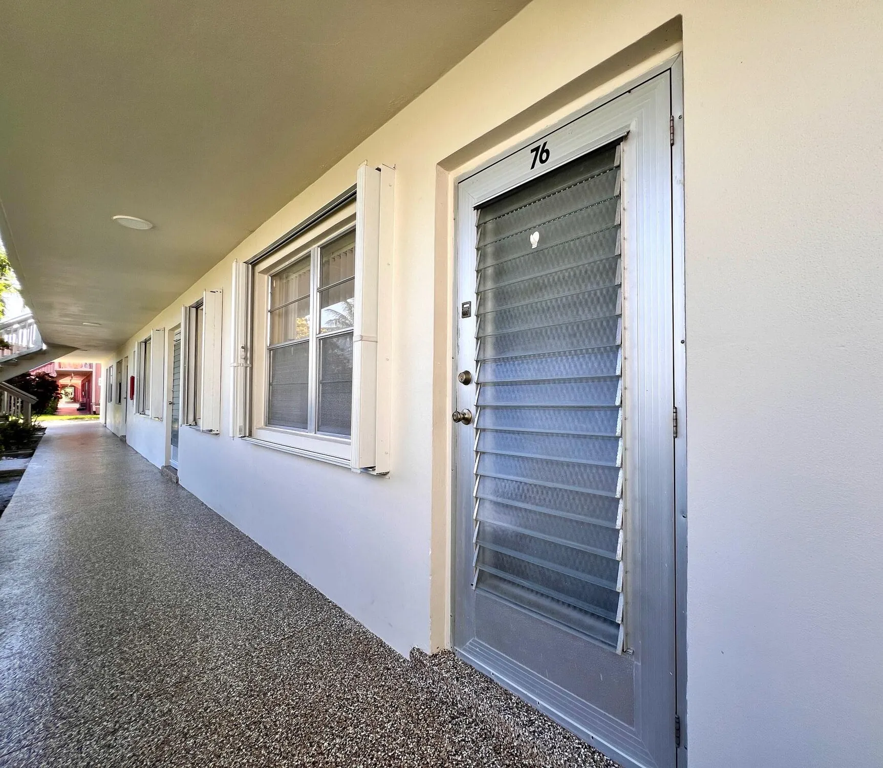 Property Slideshow image 14 of 20 | 76 sheffield d, West Palm Beach, FL, 33417