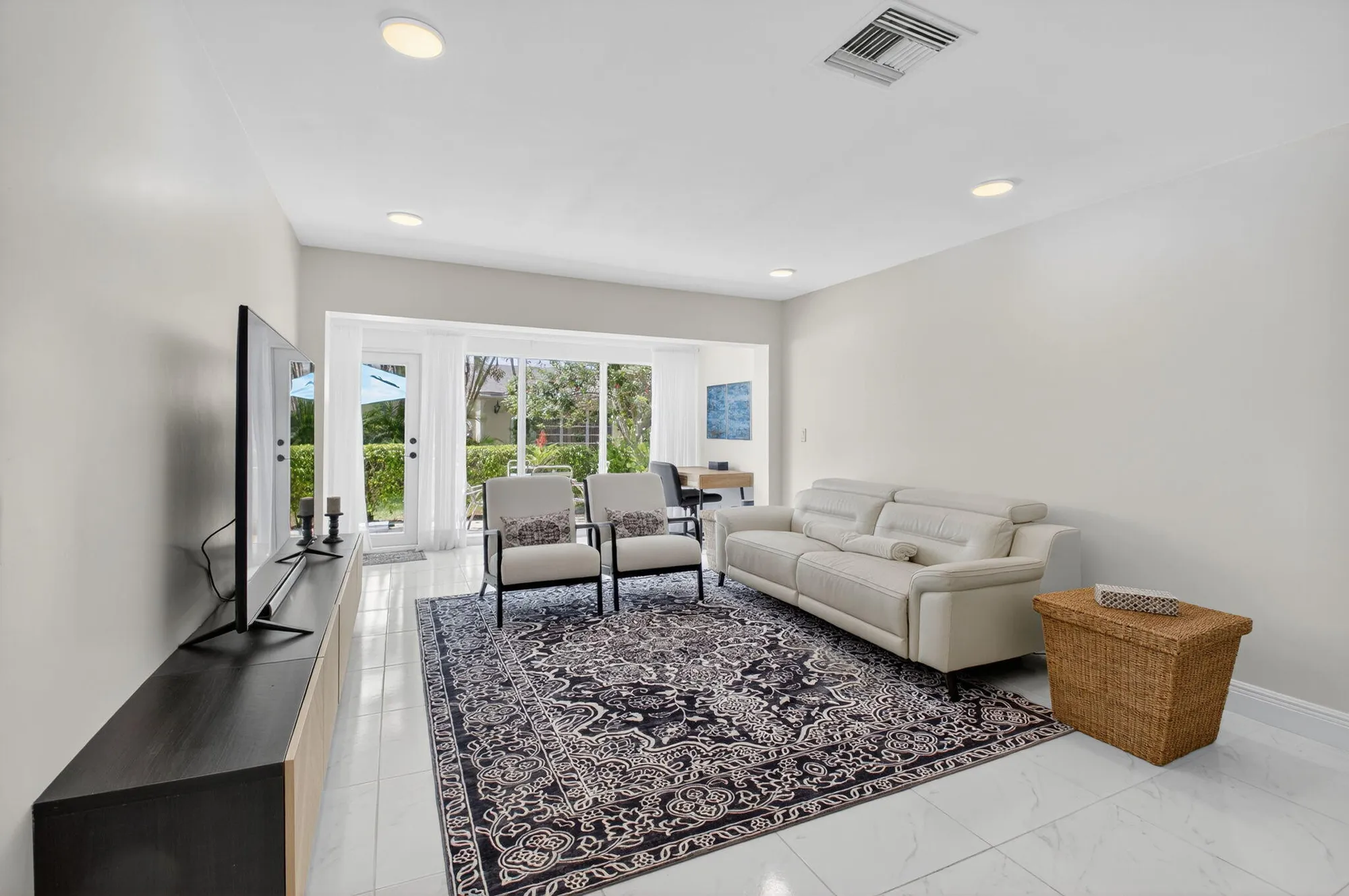 Property Slideshow image 5 of 60 | 13725 flora pl c, Delray Beach, FL, 33484