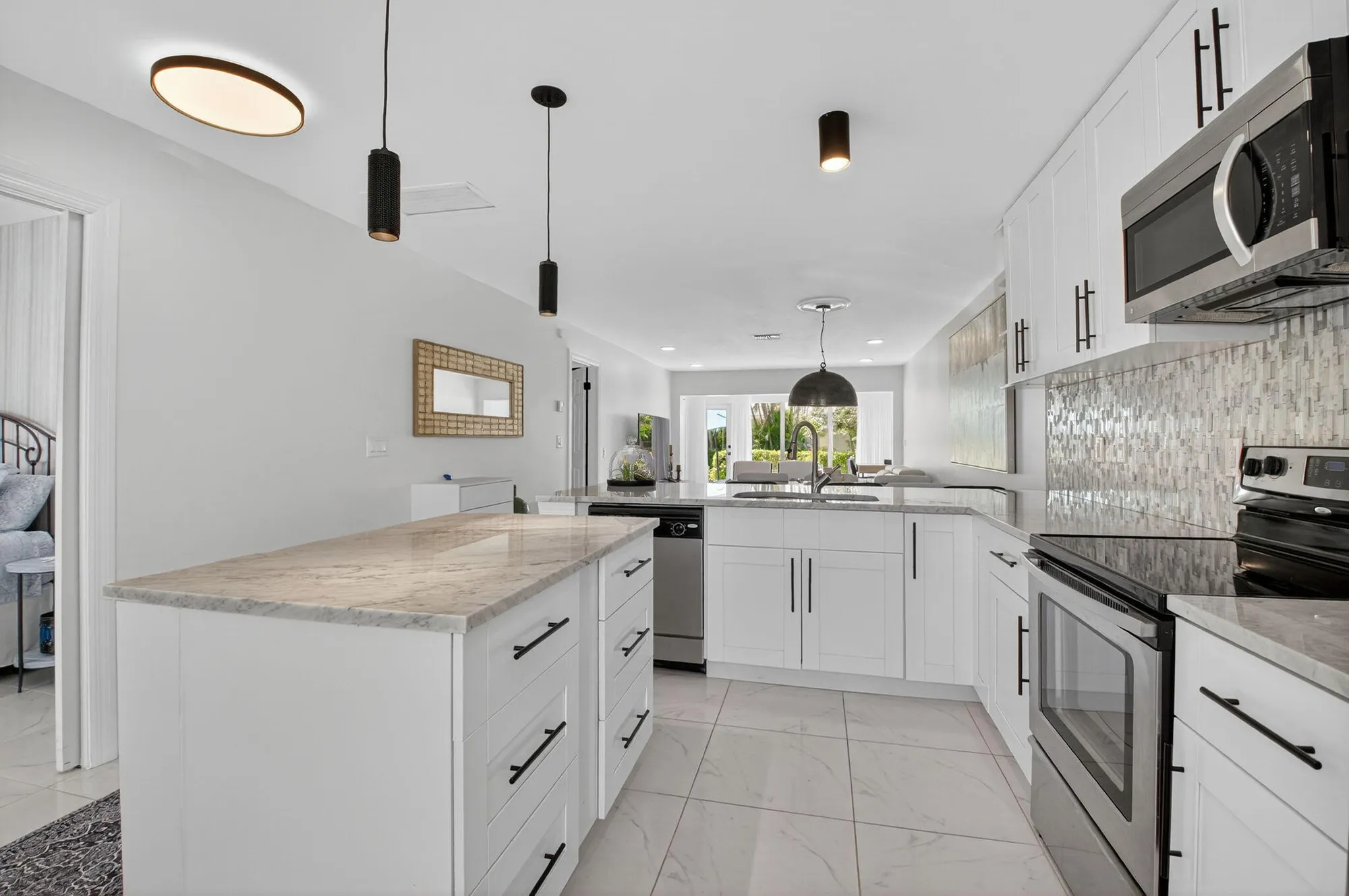 Property Slideshow image 13 of 60 | 13725 flora pl c, Delray Beach, FL, 33484
