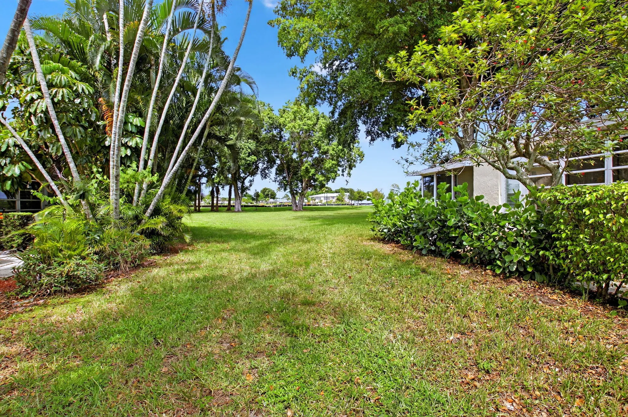 Property Slideshow image 29 of 60 | 13725 flora pl c, Delray Beach, FL, 33484