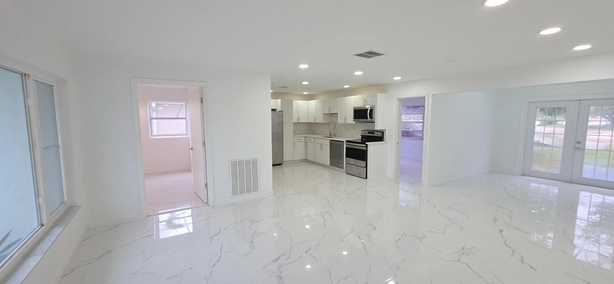 Property Slideshow image 10 of 27 | 7112 pine manor dr, Lake Worth, FL, 33467