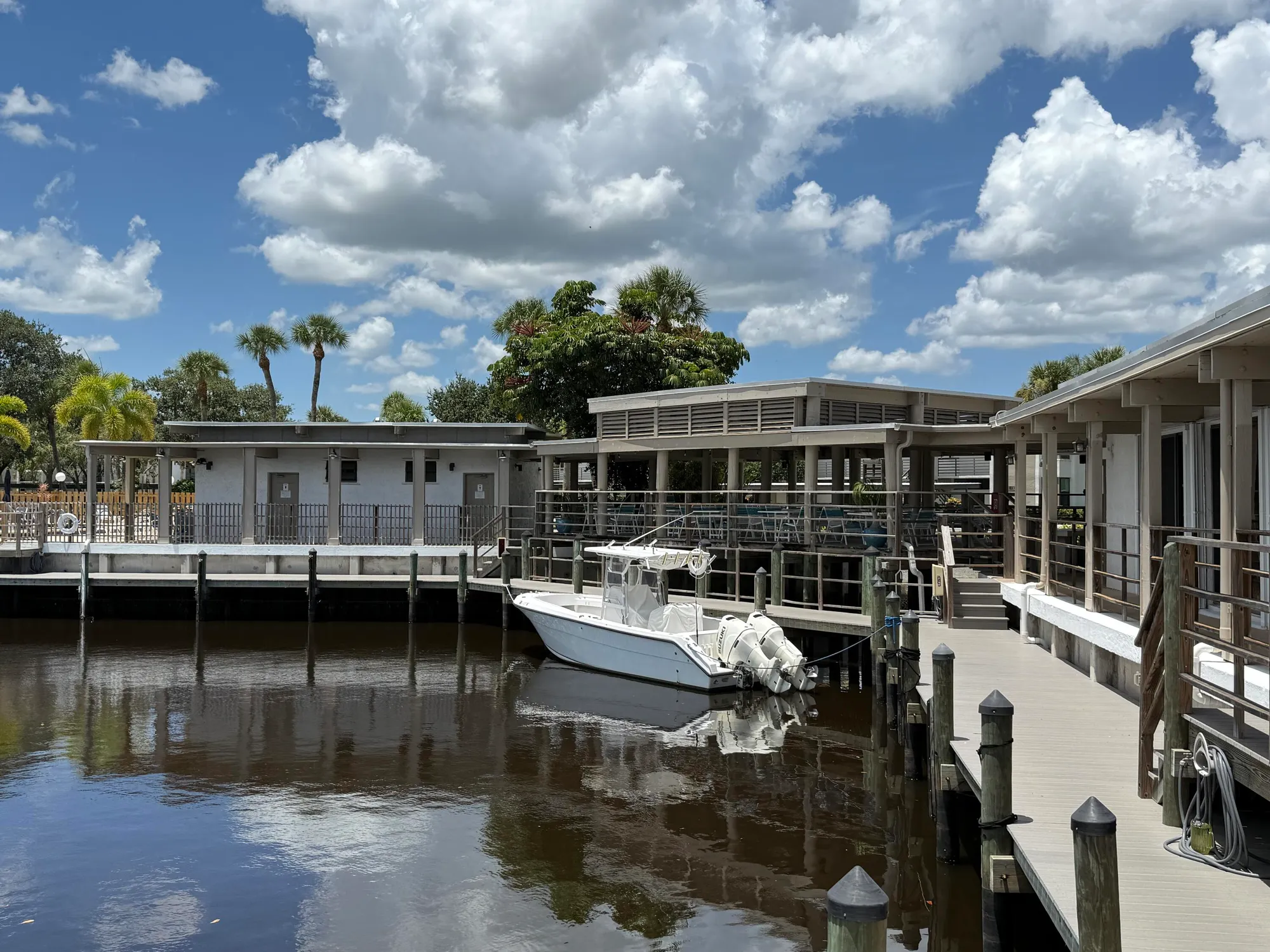 Property Slideshow image 27 of 42 | 1950 sw palm city rd apt 5109, Stuart, FL, 34994